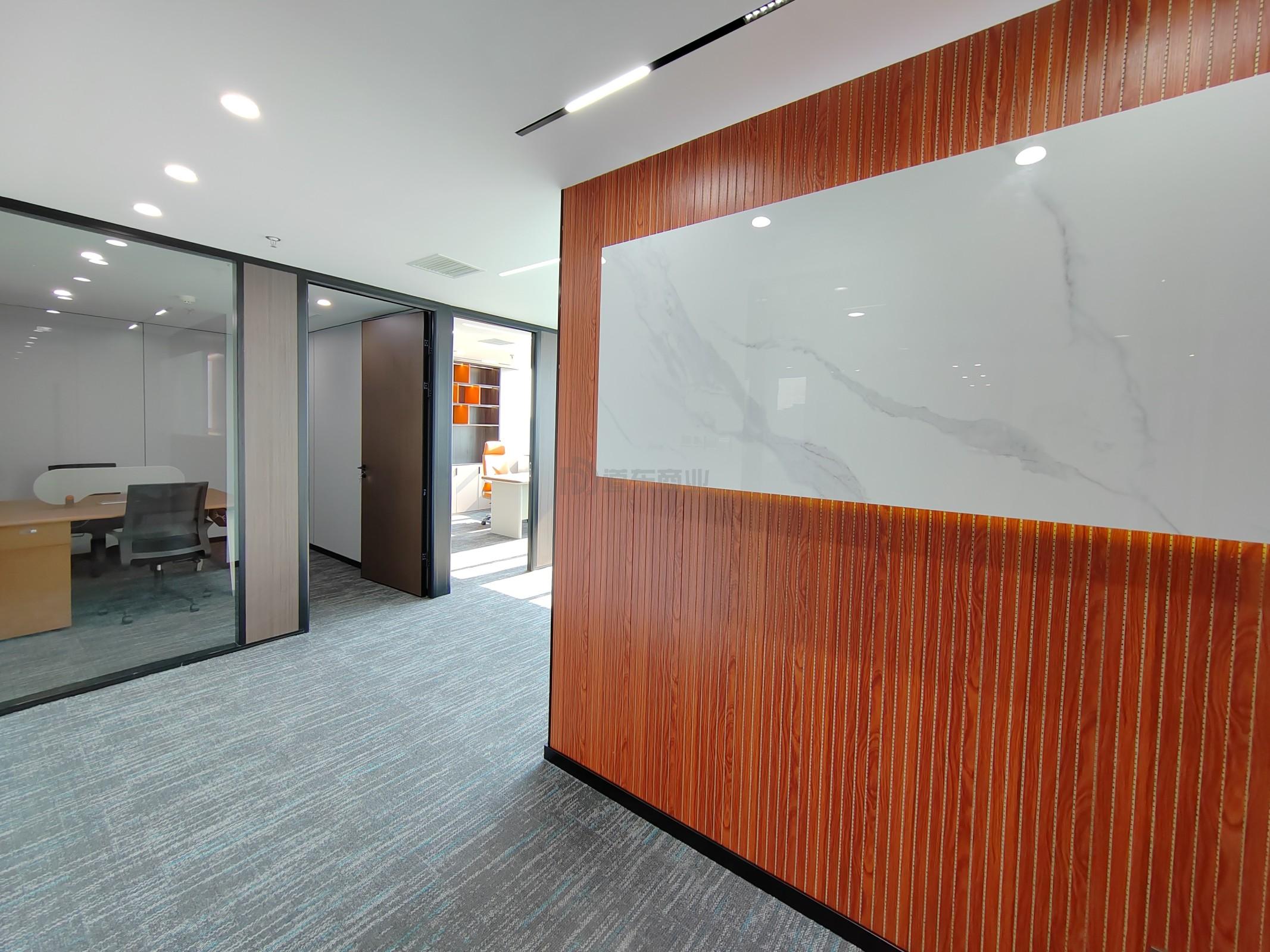 太湖明珠发展大厦面积108平