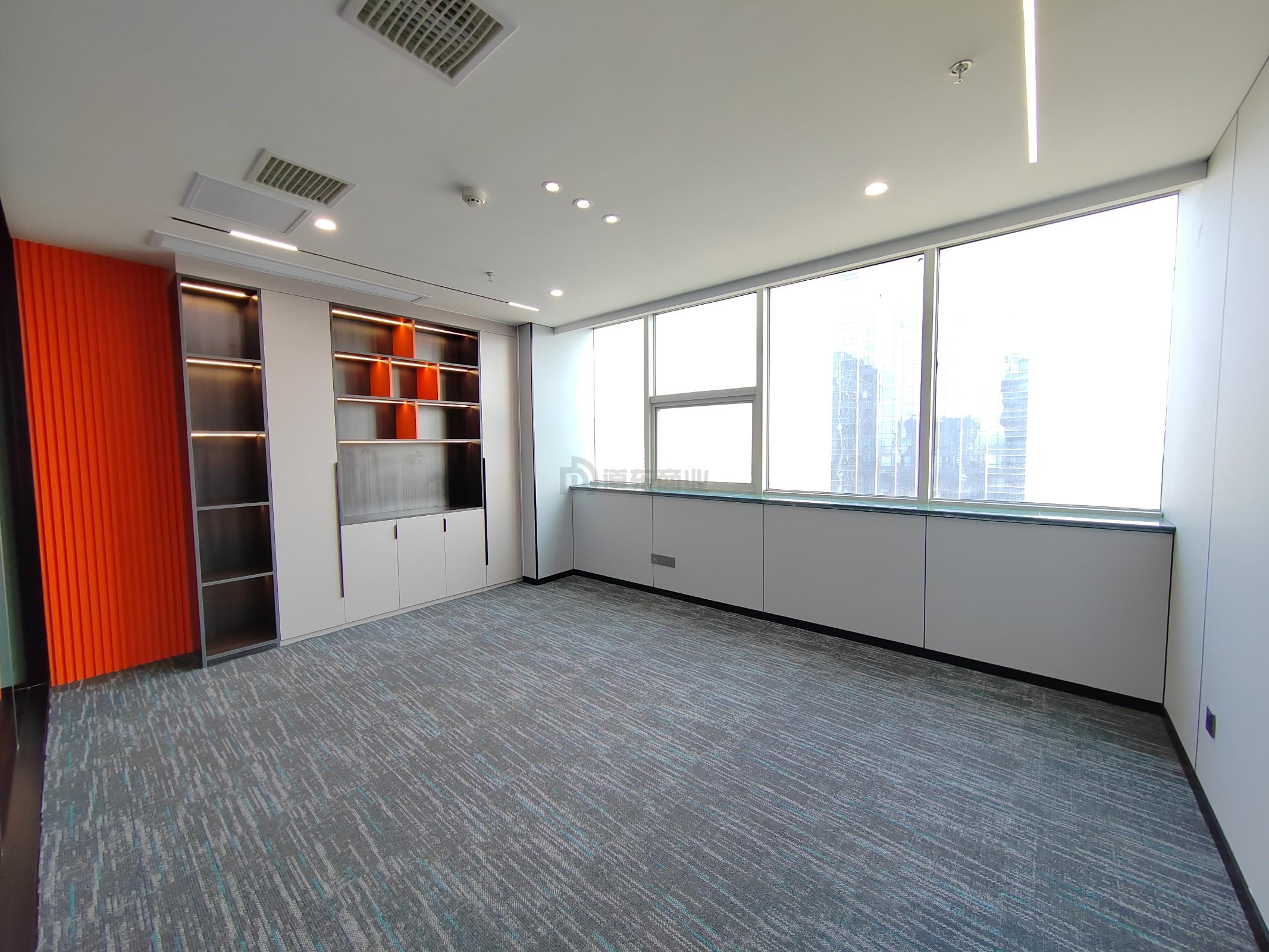 太湖明珠发展大厦面积185平