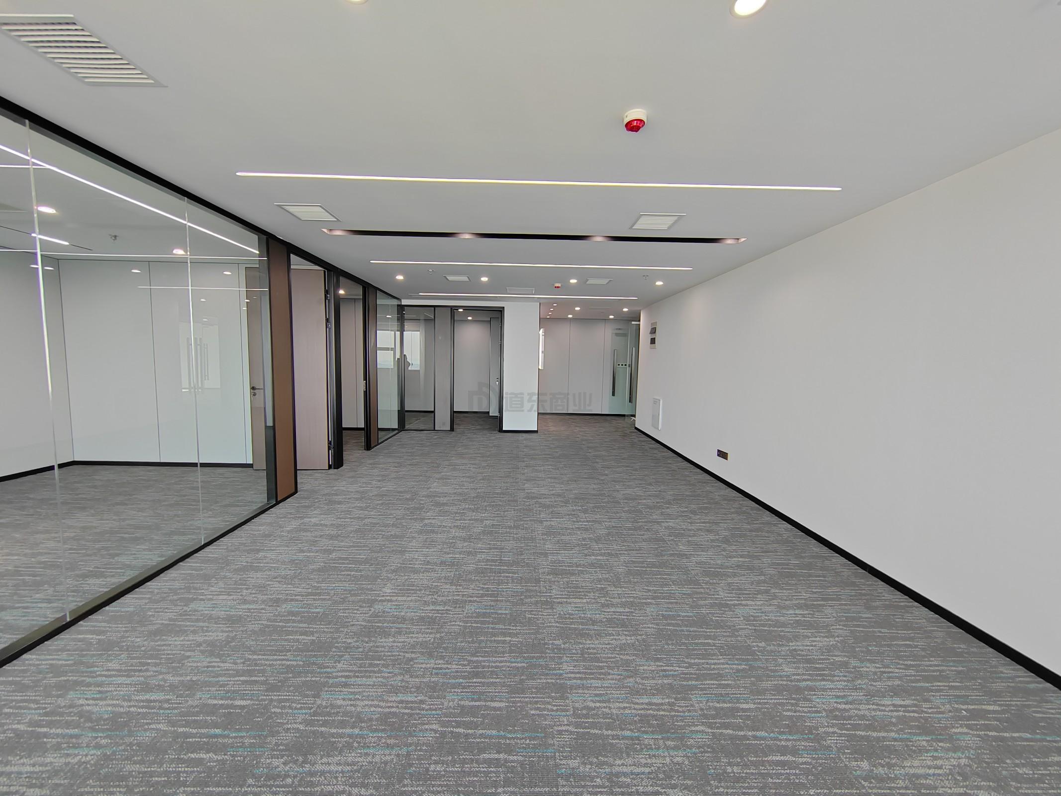 太湖明珠发展大厦面积185平