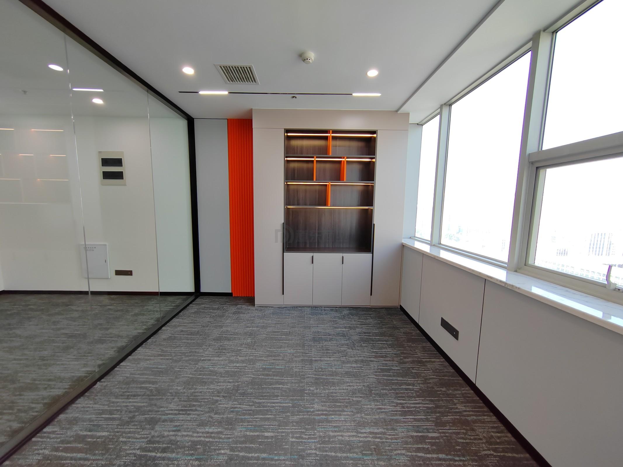 太湖明珠发展大厦面积45平