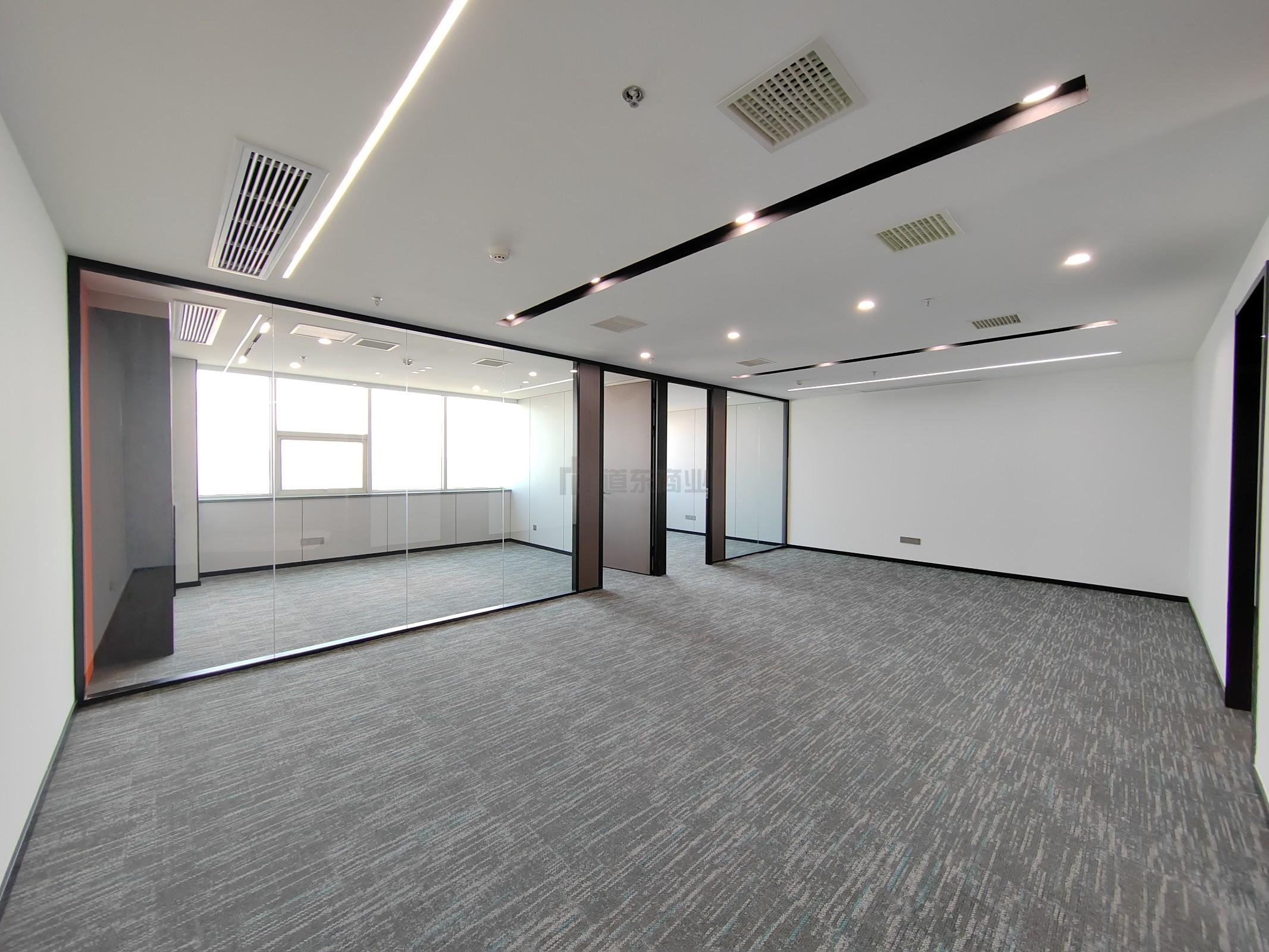 太湖明珠发展大厦面积185平