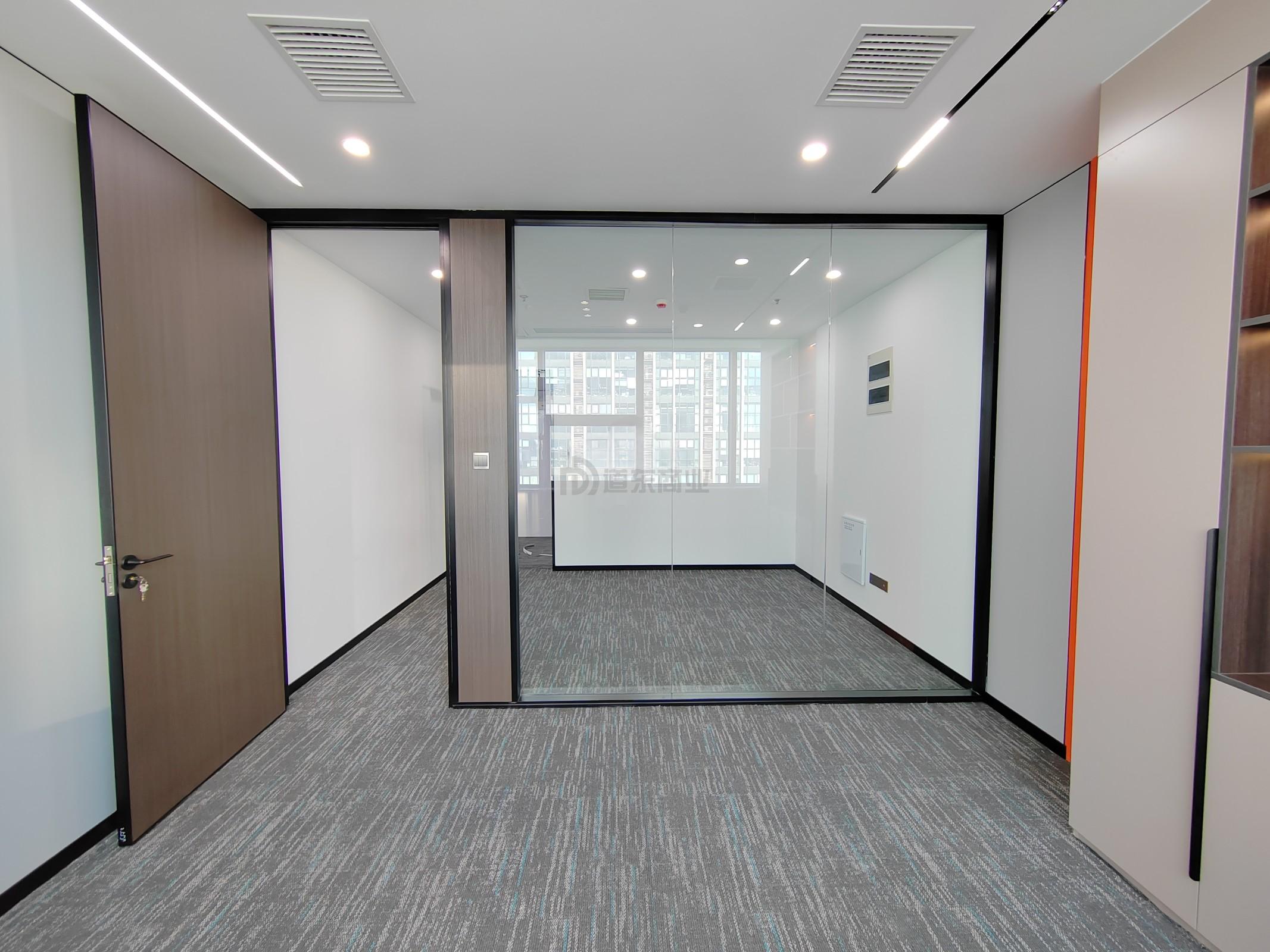 太湖明珠发展大厦面积45平