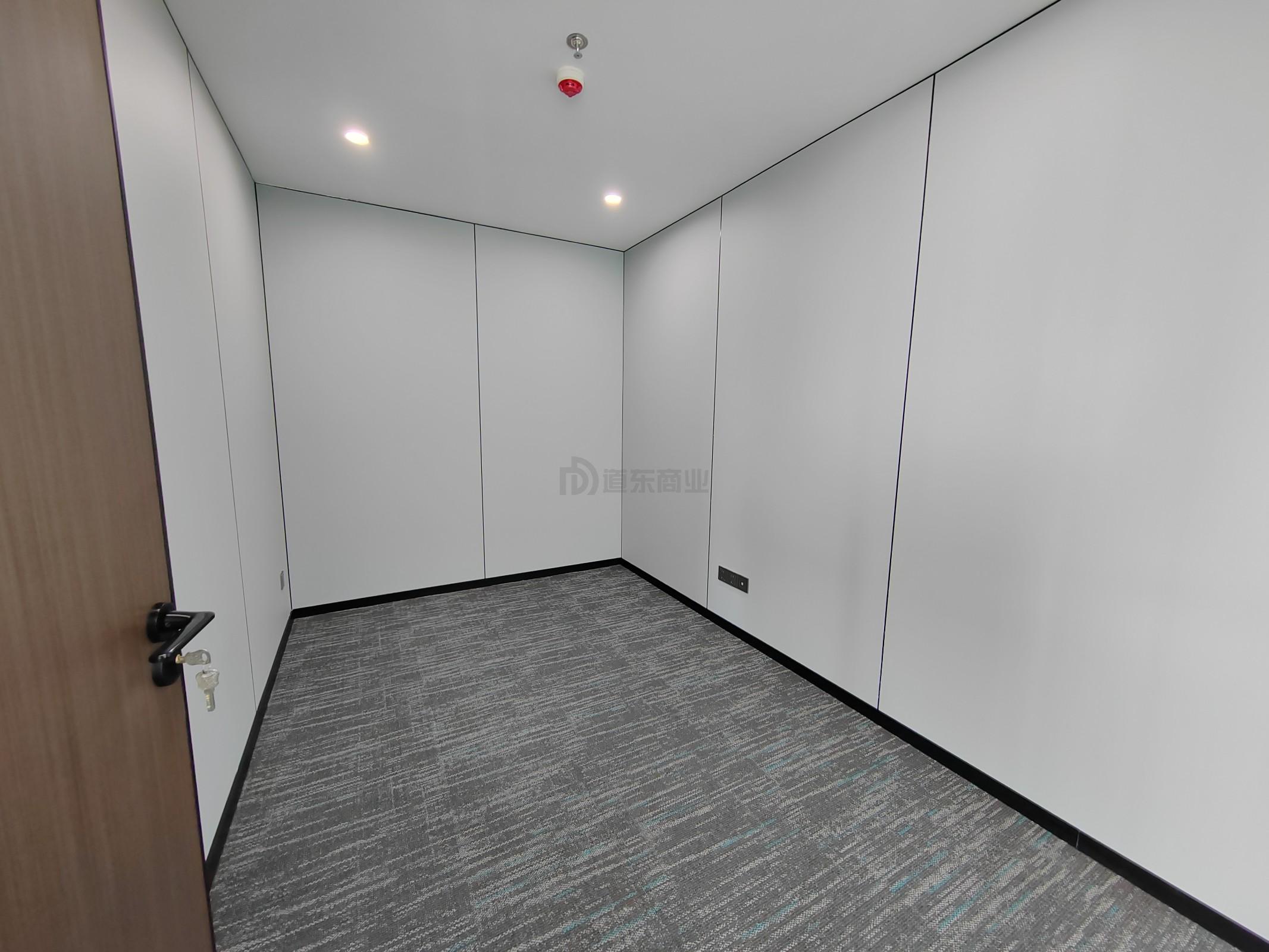 太湖明珠发展大厦面积108平