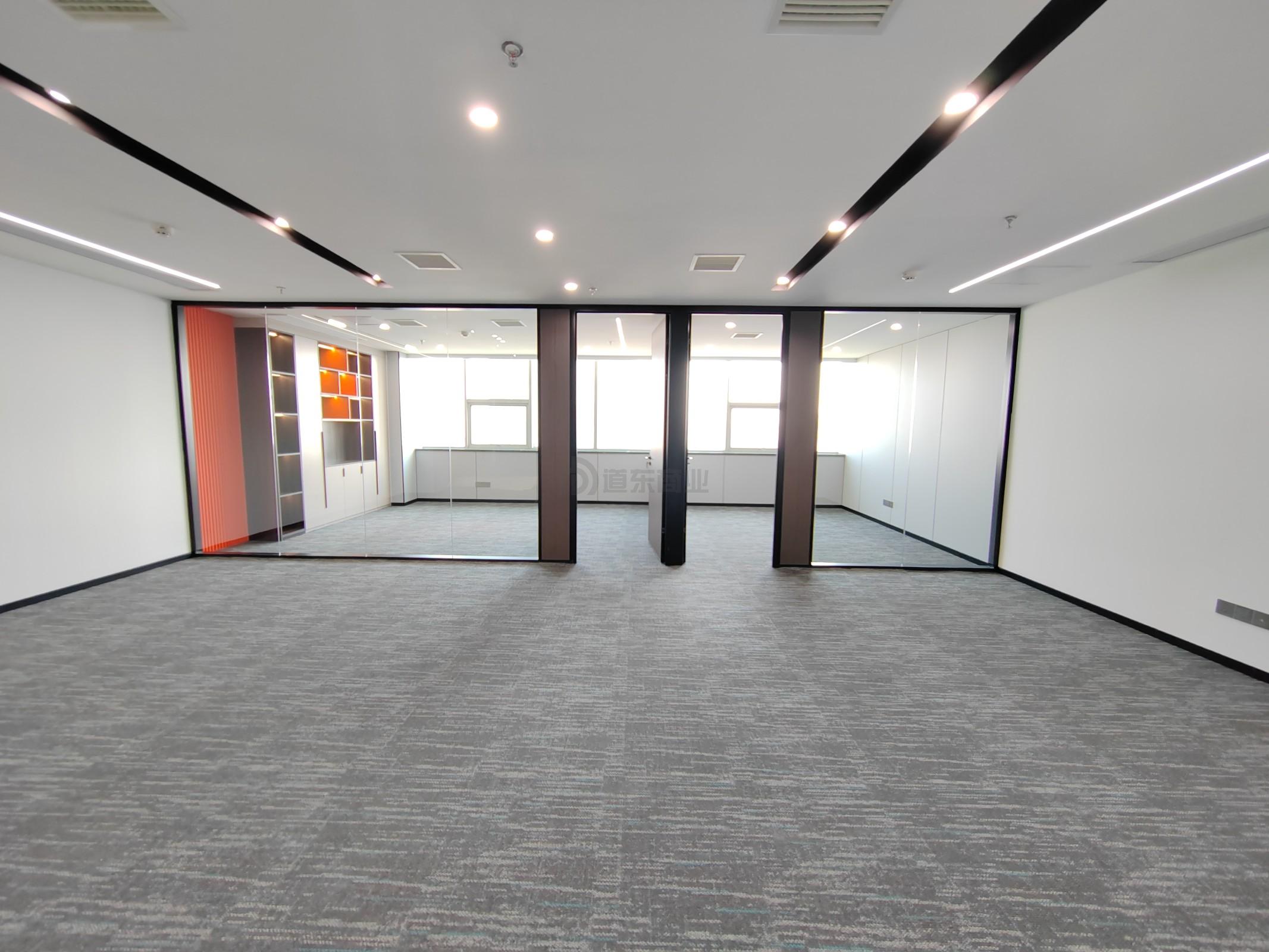 太湖明珠发展大厦面积185平