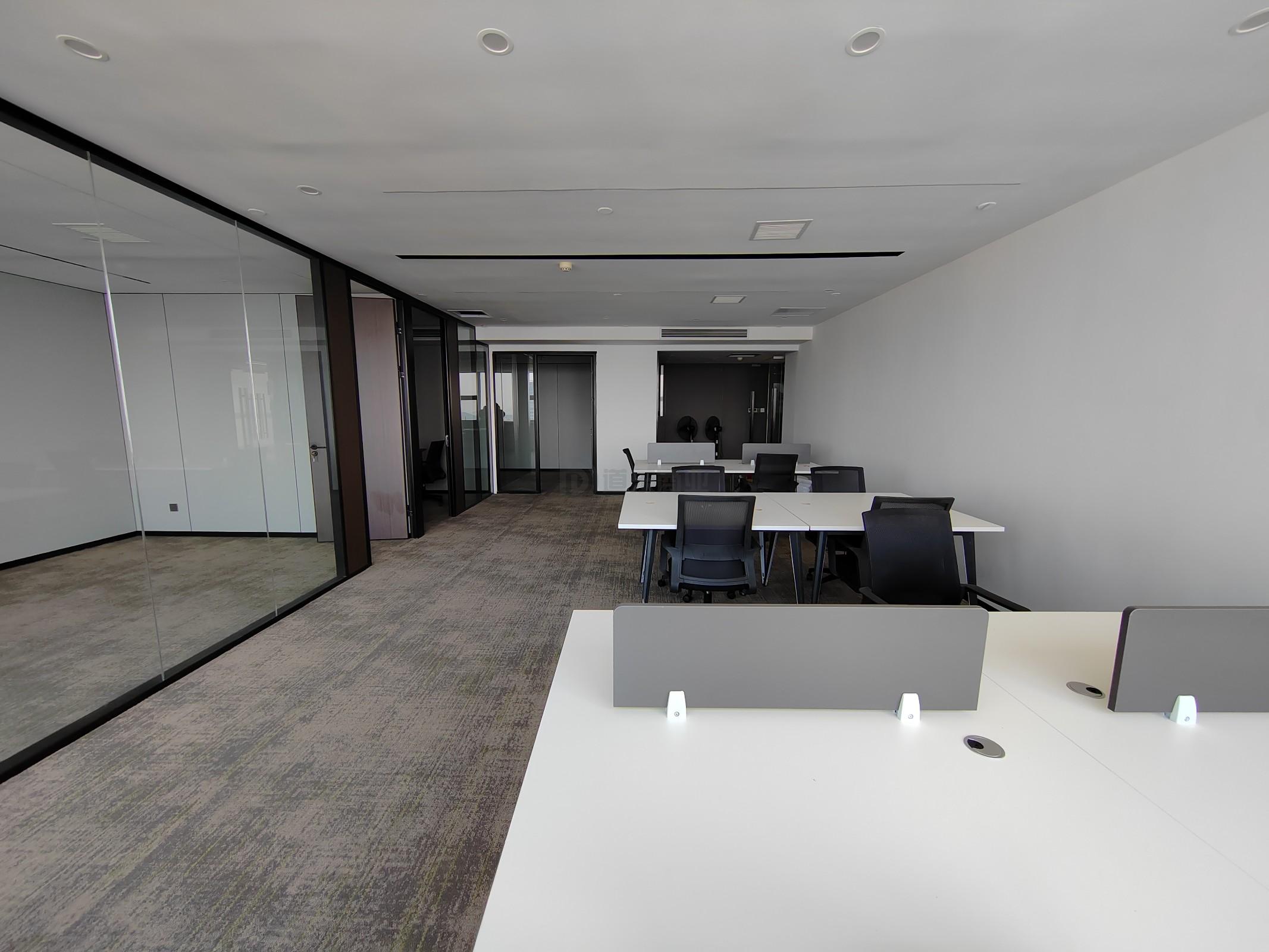 太湖明珠发展大厦面积185平