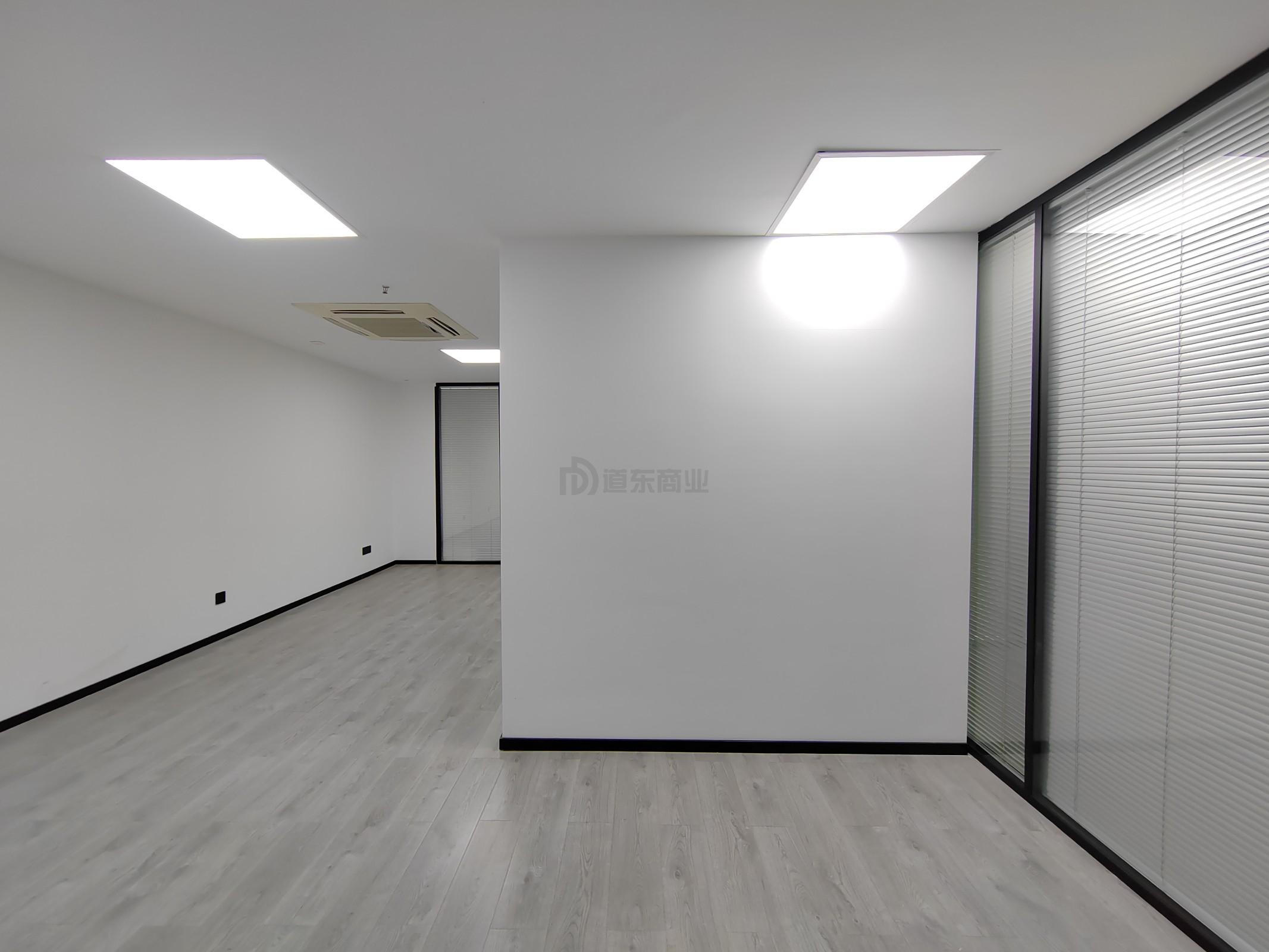 恒威大厦面积111平