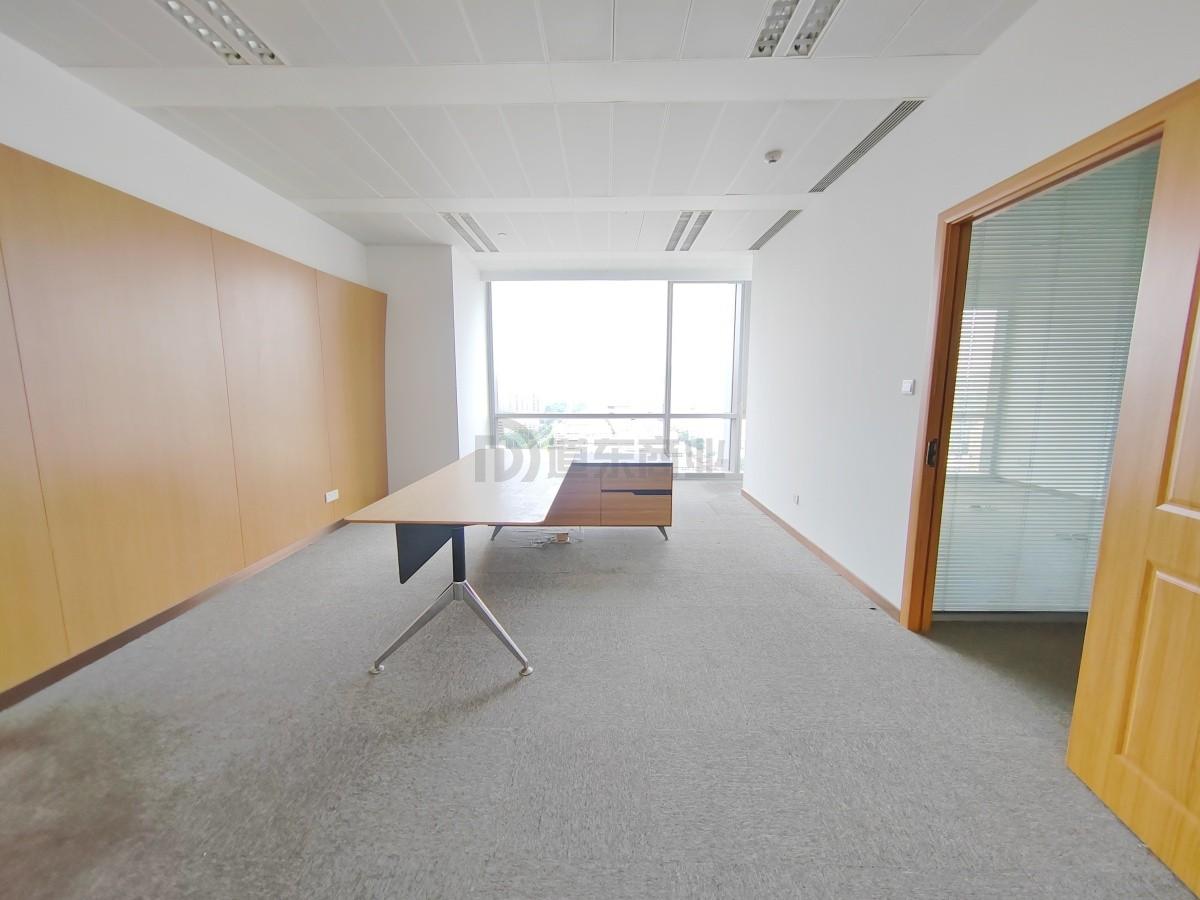 上海中心城开国际面积228平