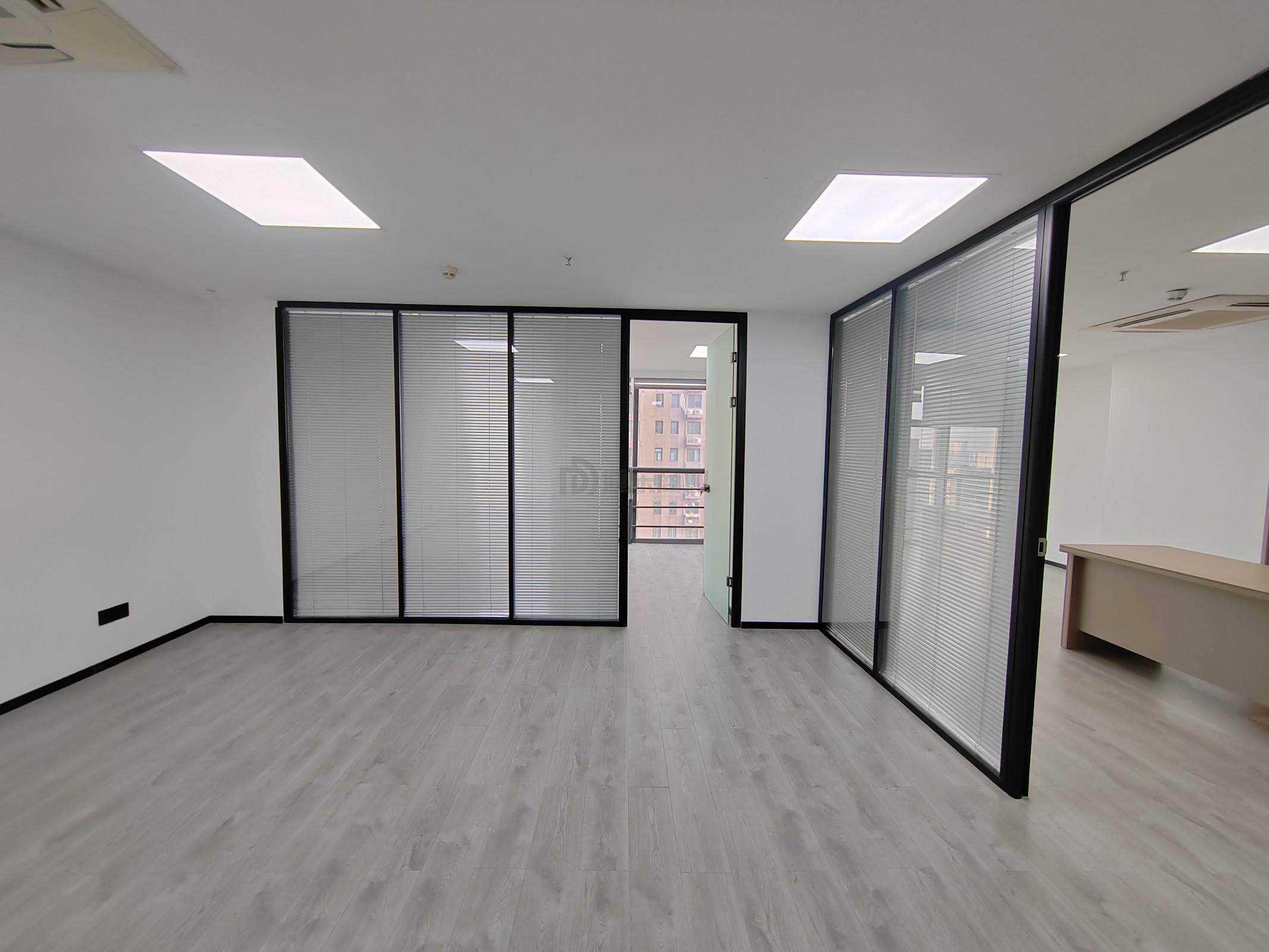 恒威大厦面积111平