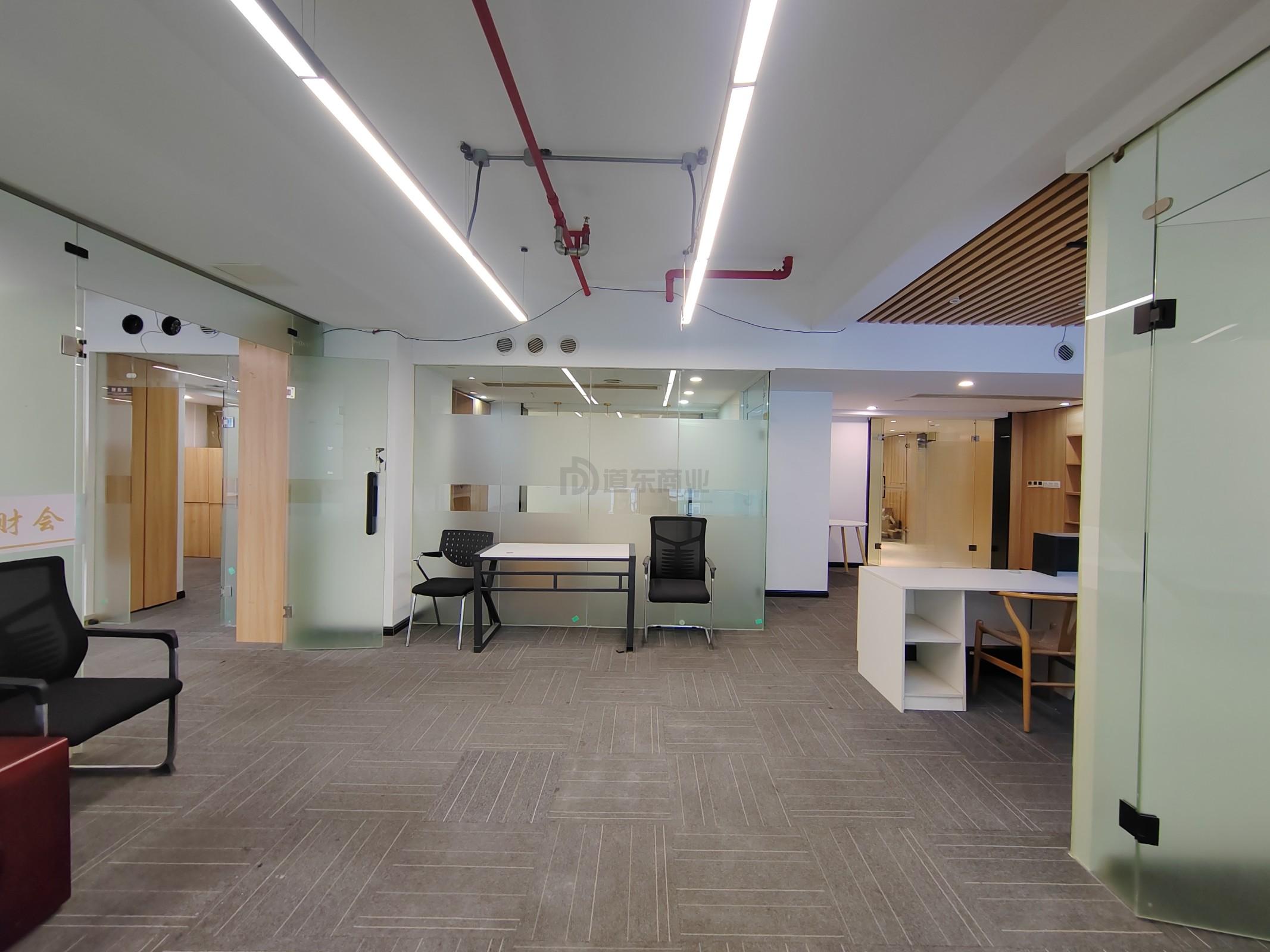 时代国际面积295平