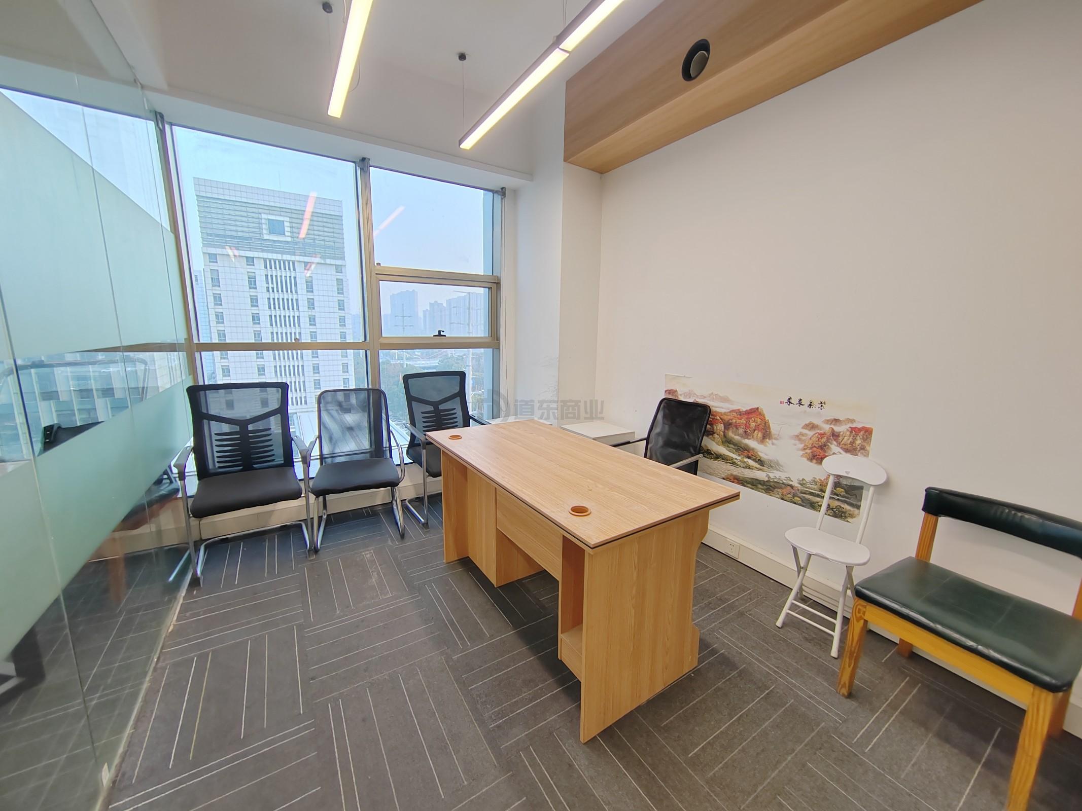 时代国际面积295平