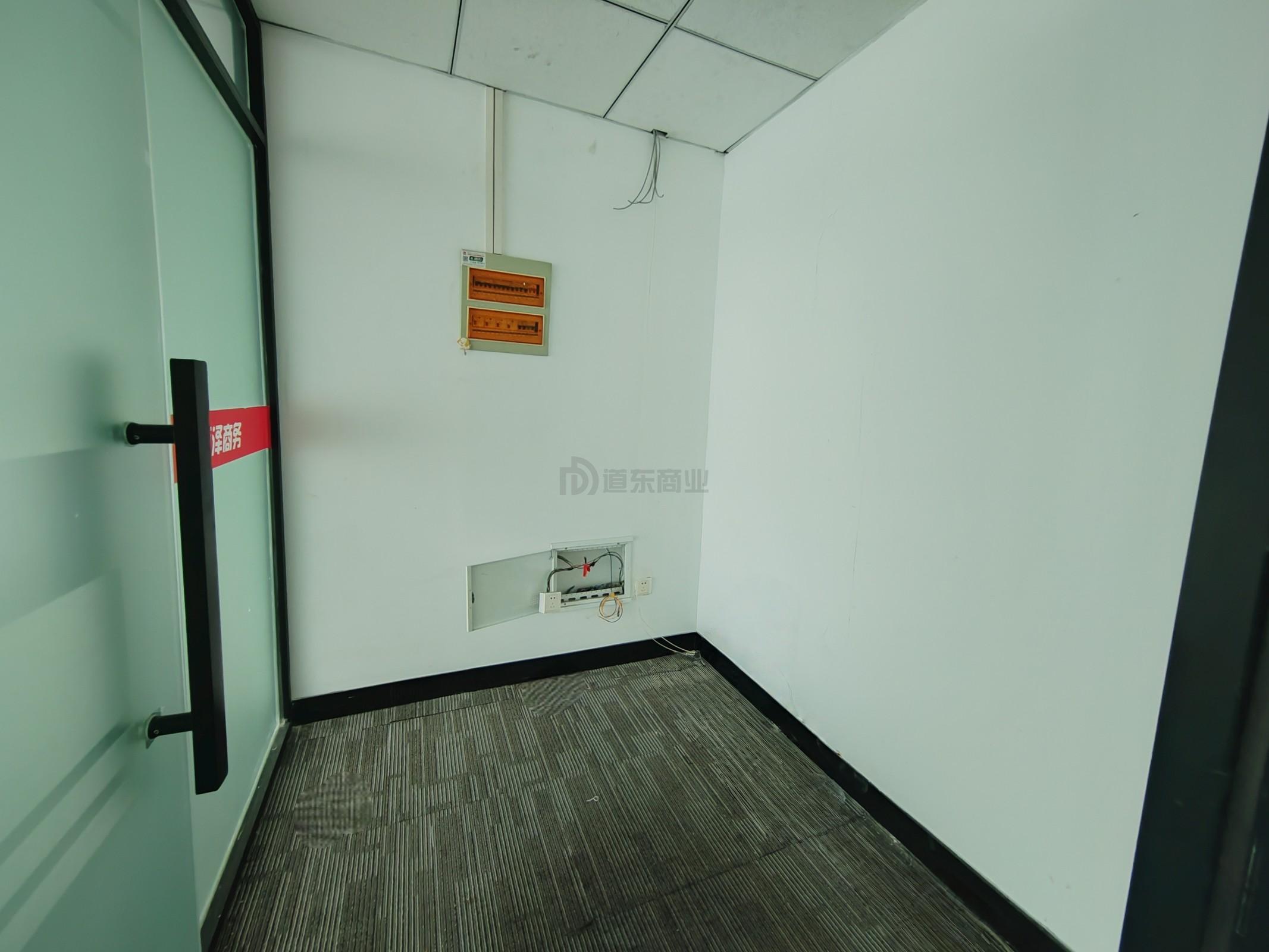 恒威大厦面积219平