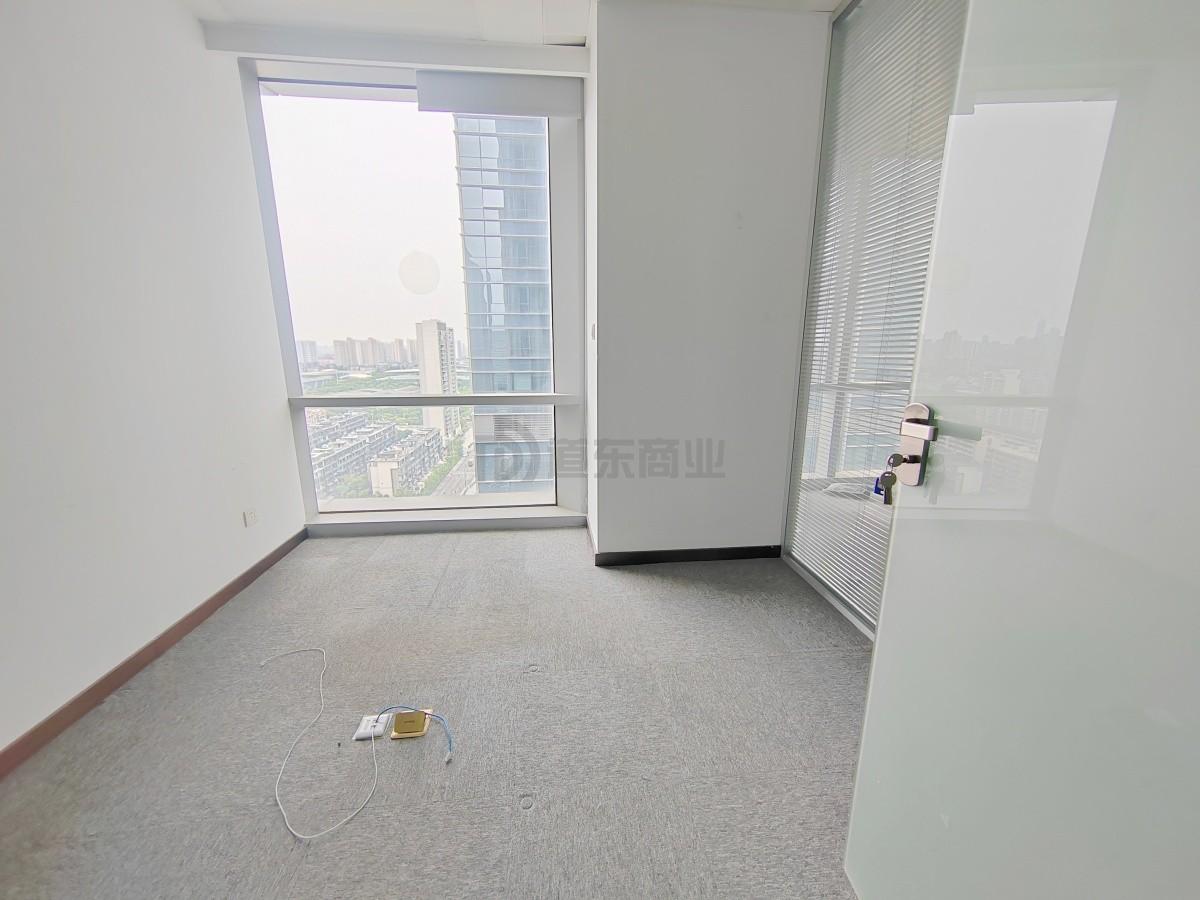 上海中心城开国际面积228平