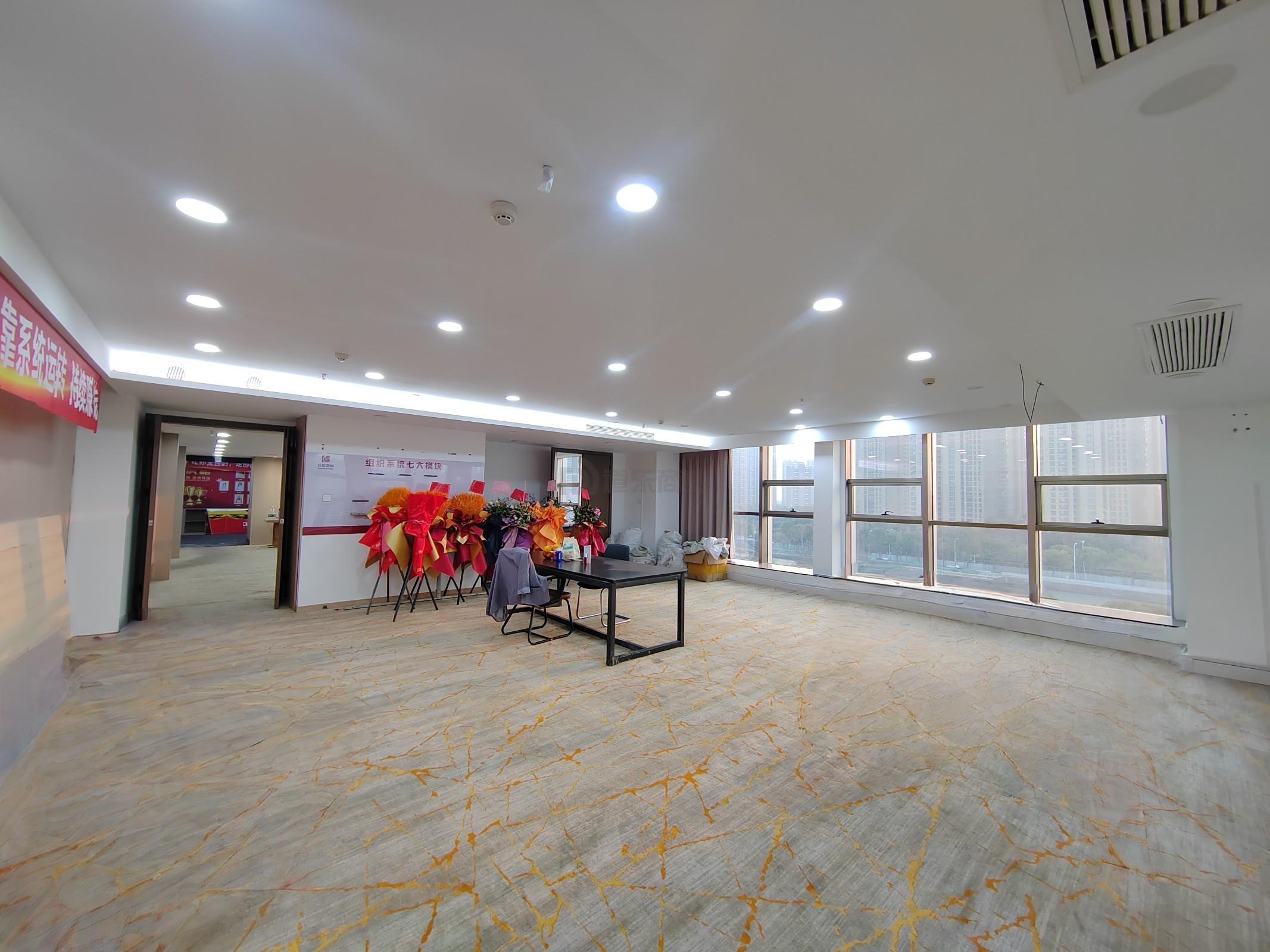 时代国际面积450平