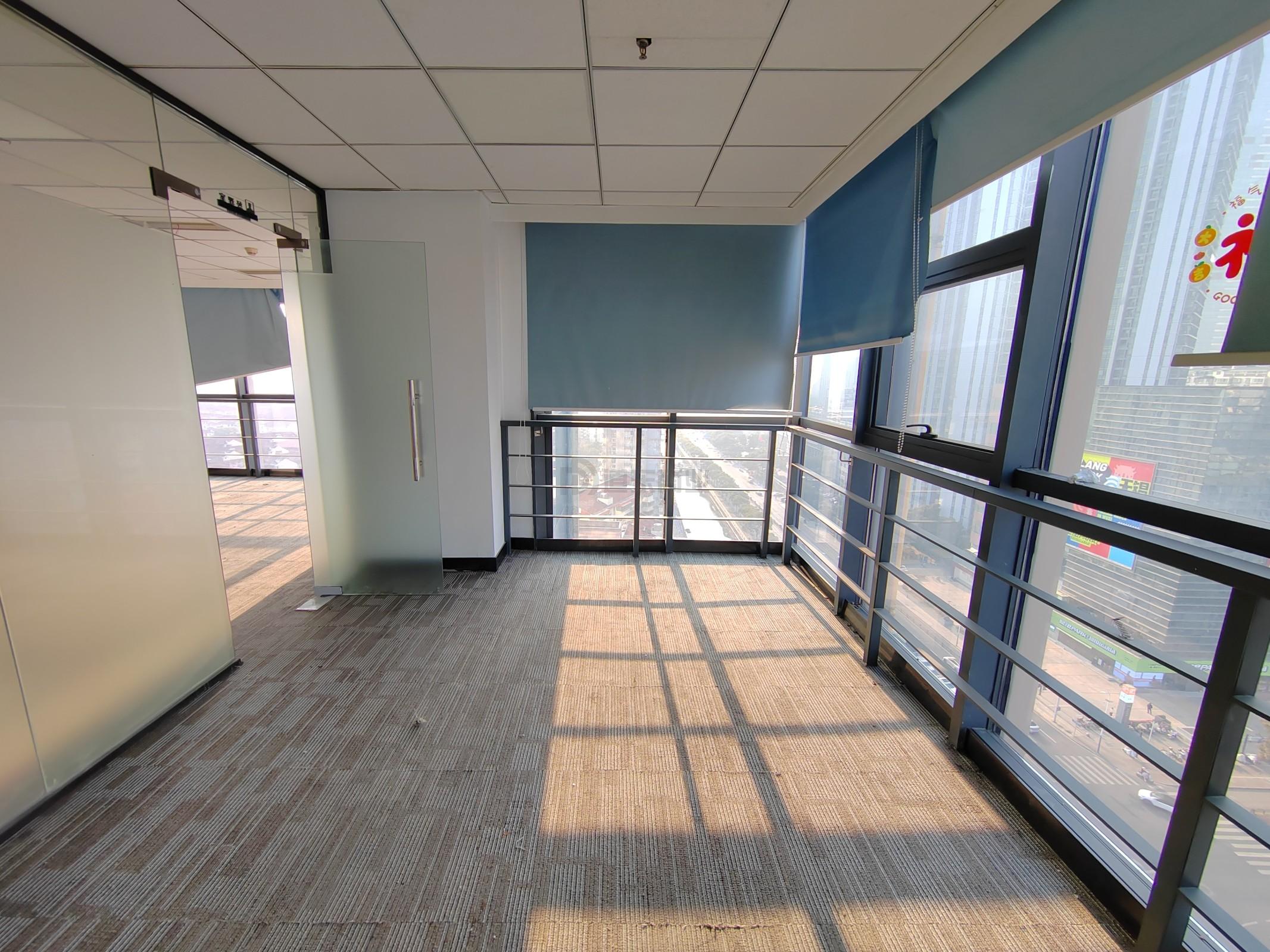 恒威大厦面积219平