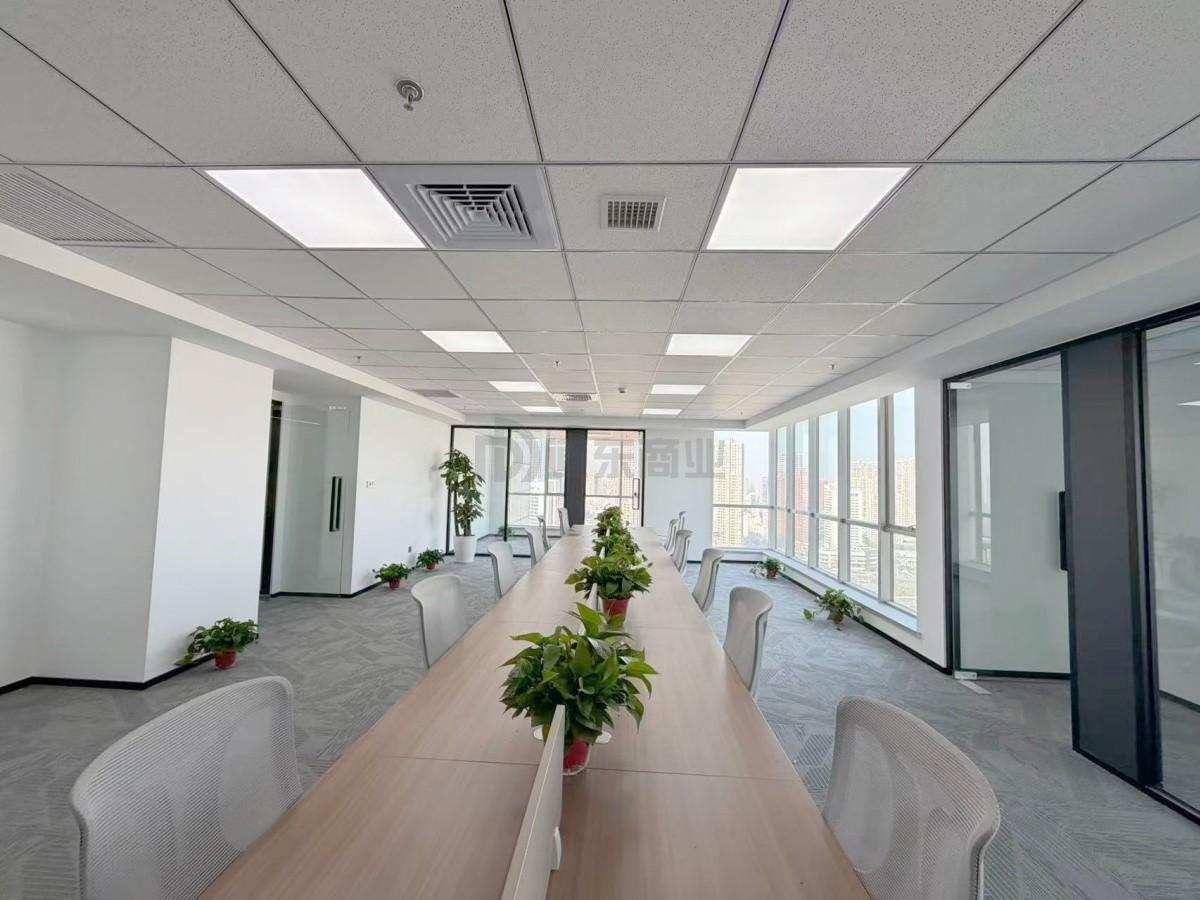 金陵饭店面积132平