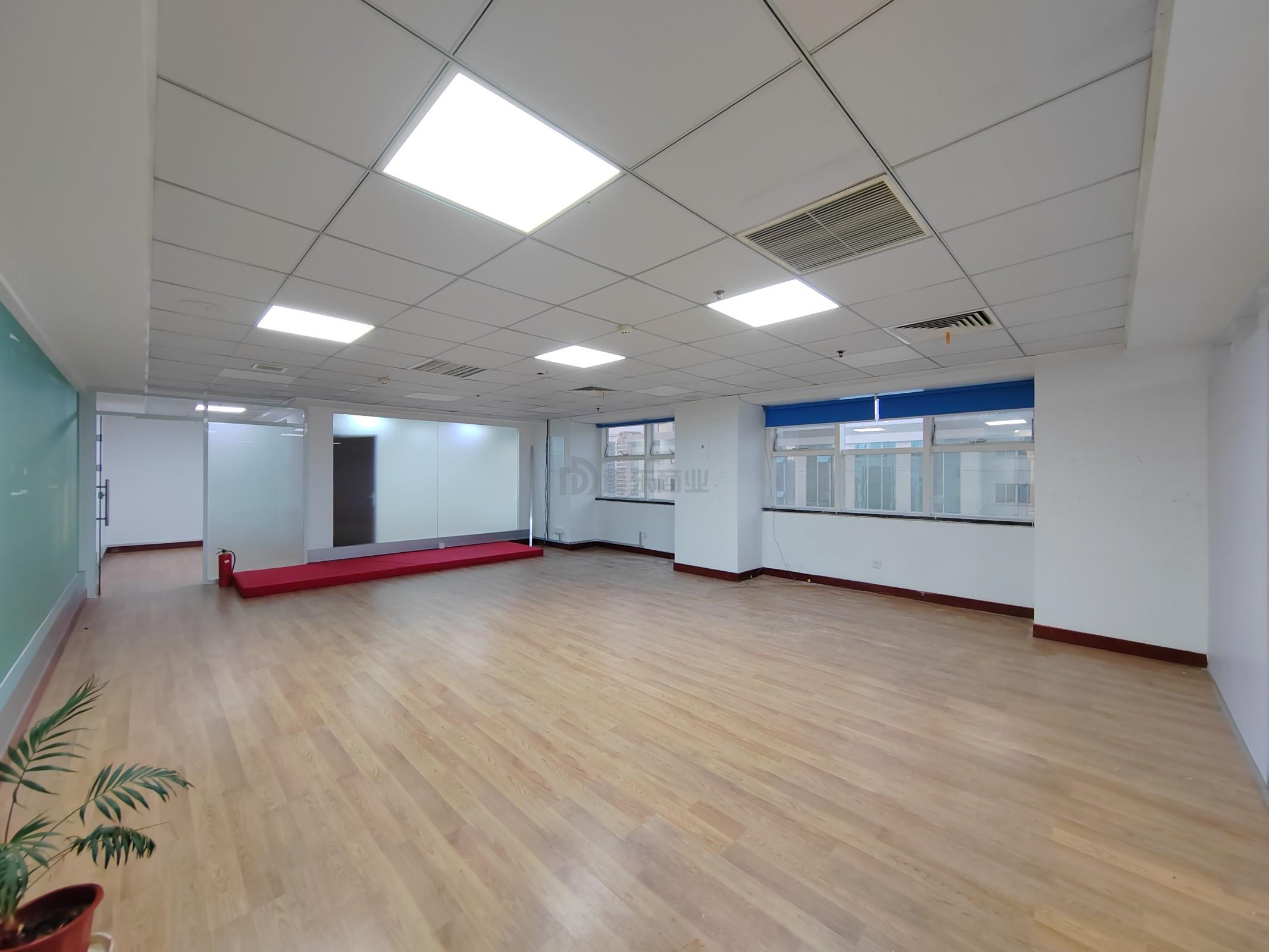 大东方广场193平米办公室出租