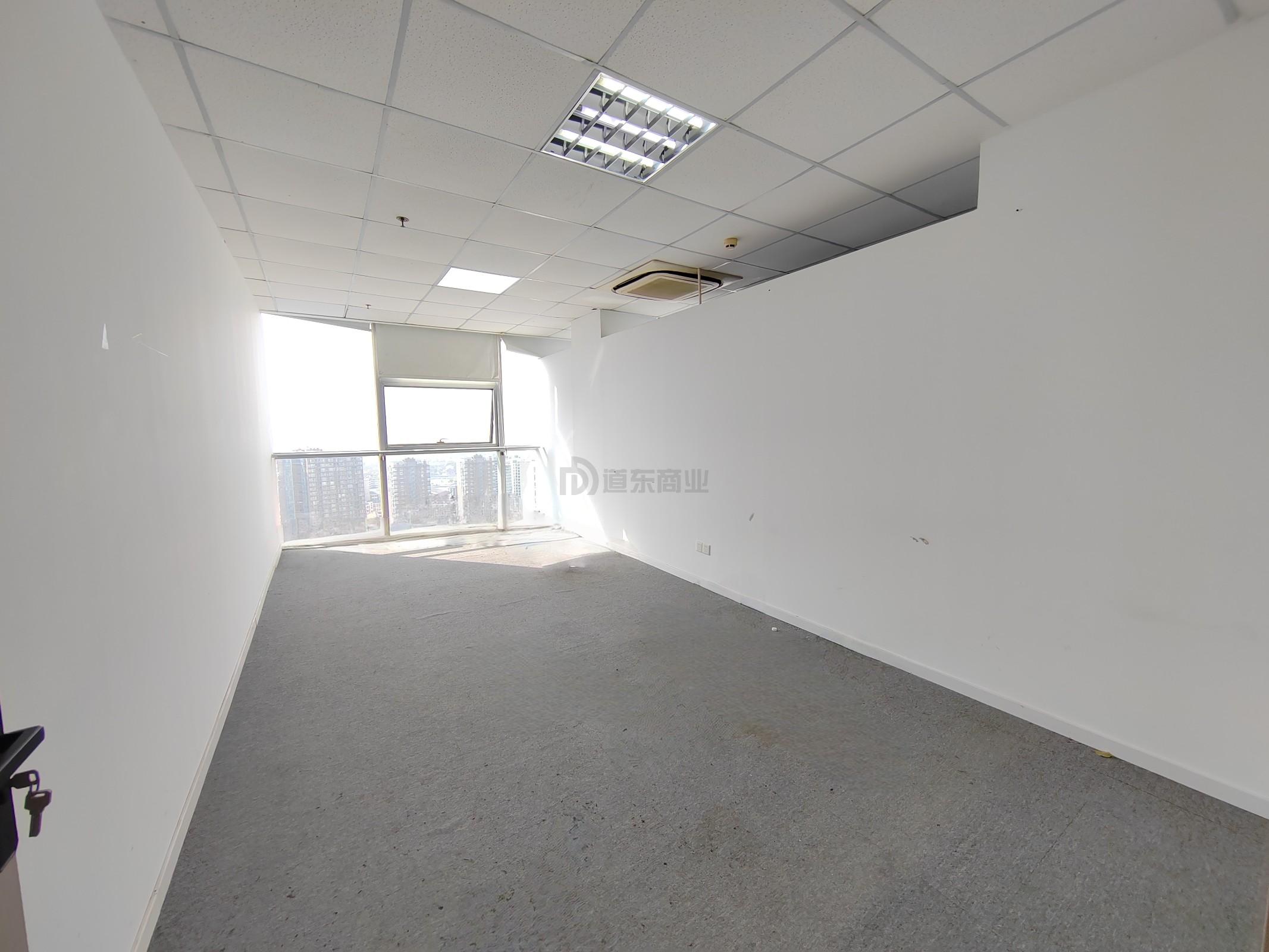 华仁凤凰城面积300平