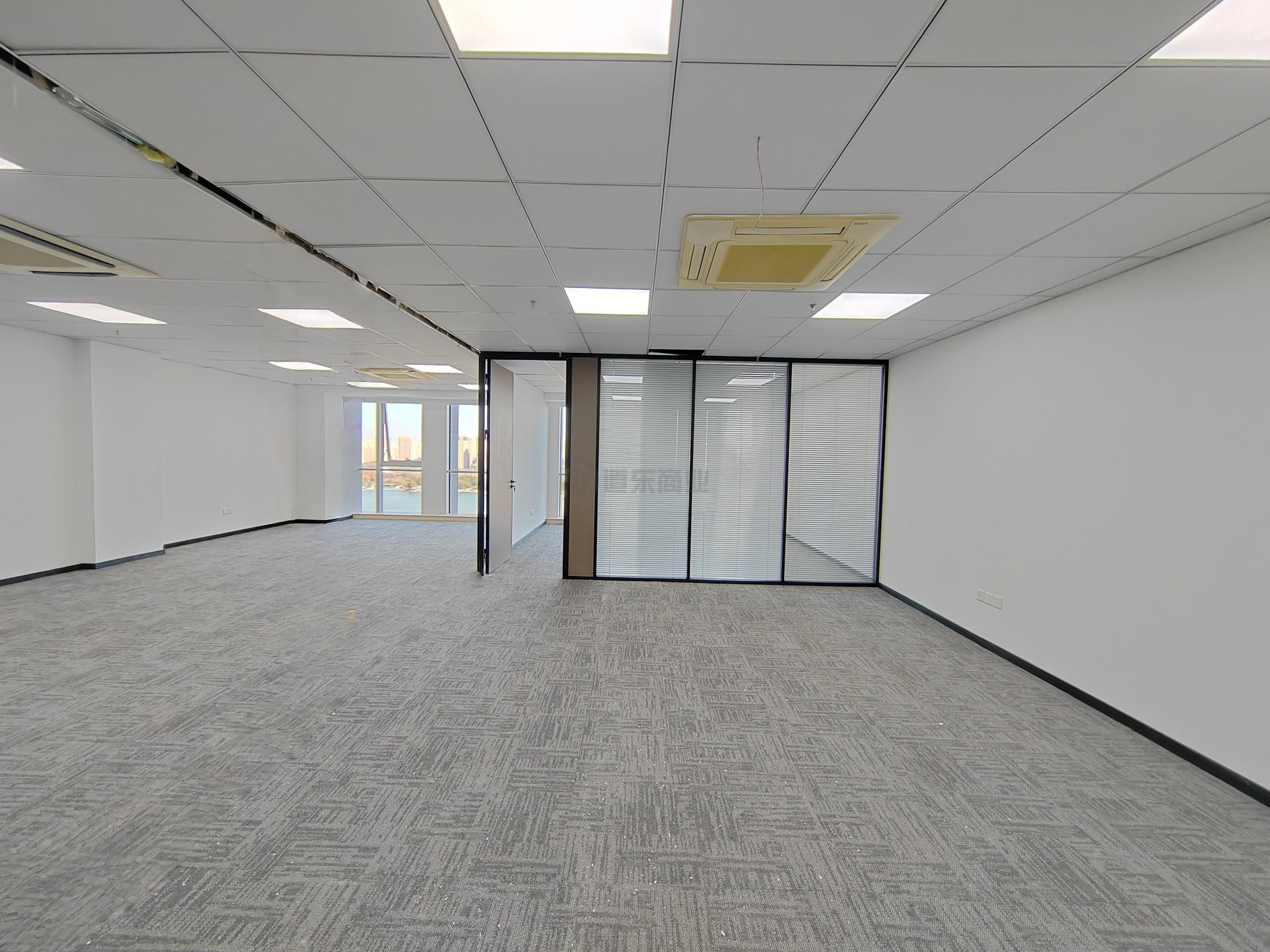 嘉业财富中心面积175平