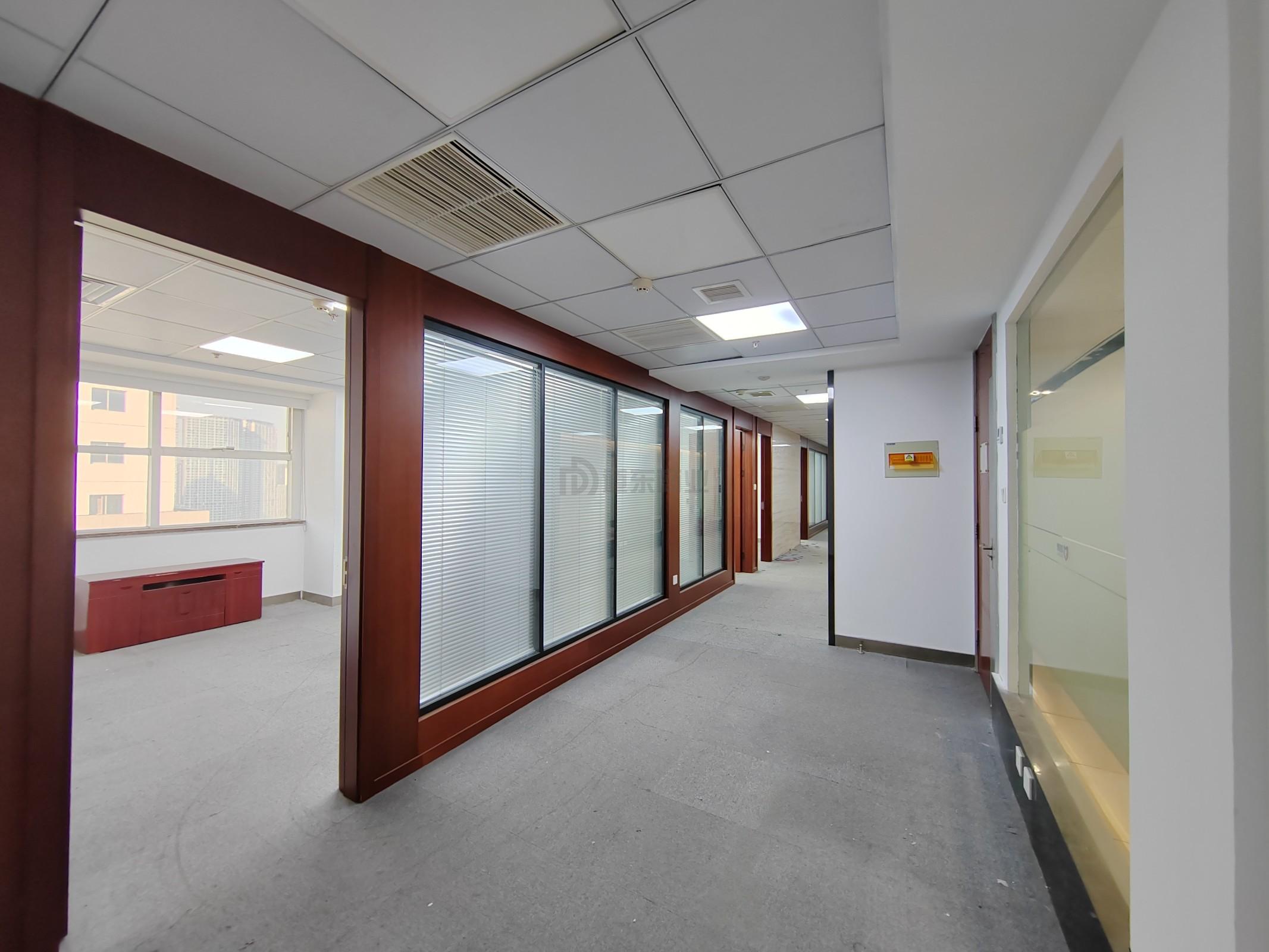 大东方广场面积193平