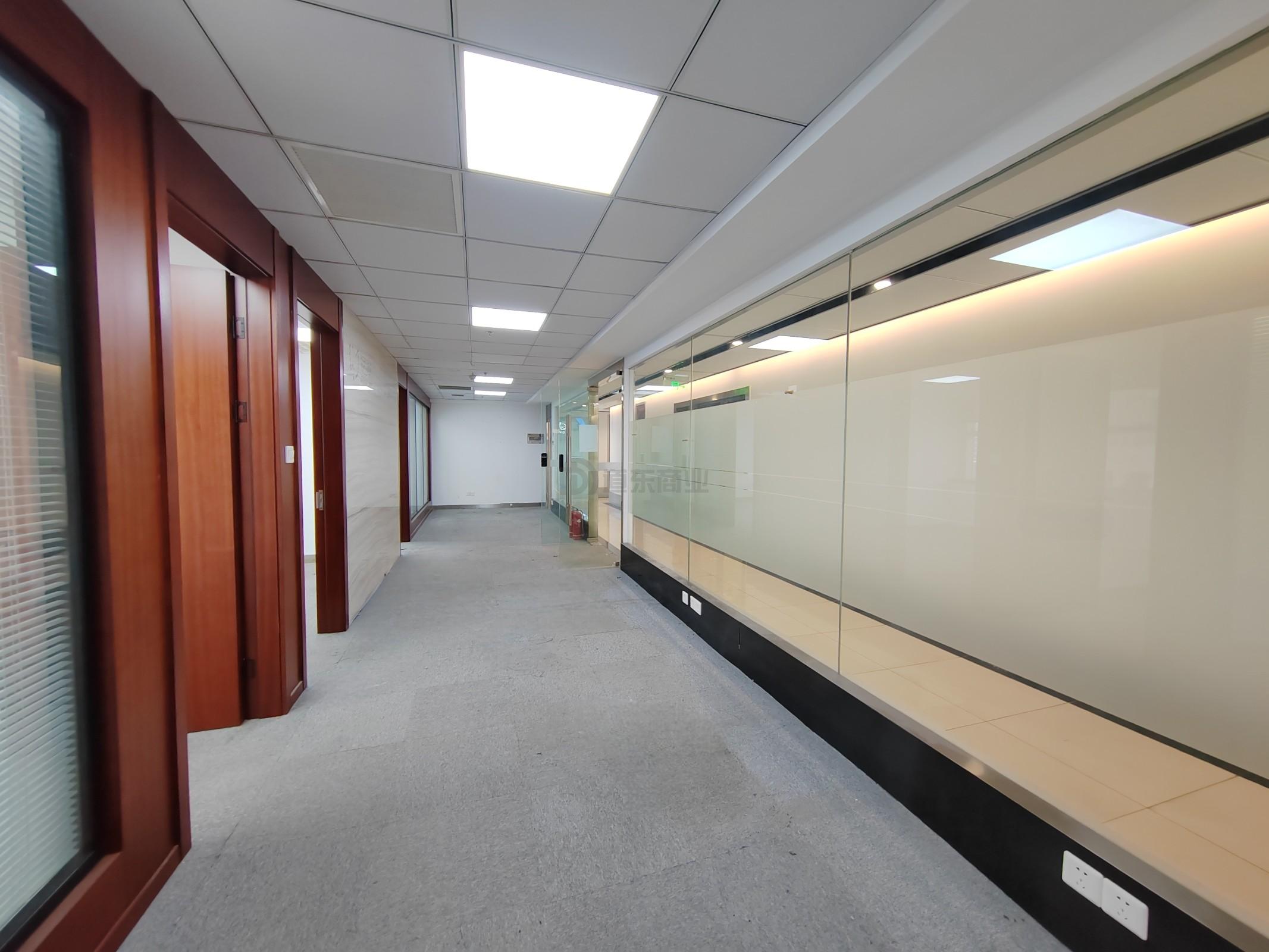 大东方广场面积193平