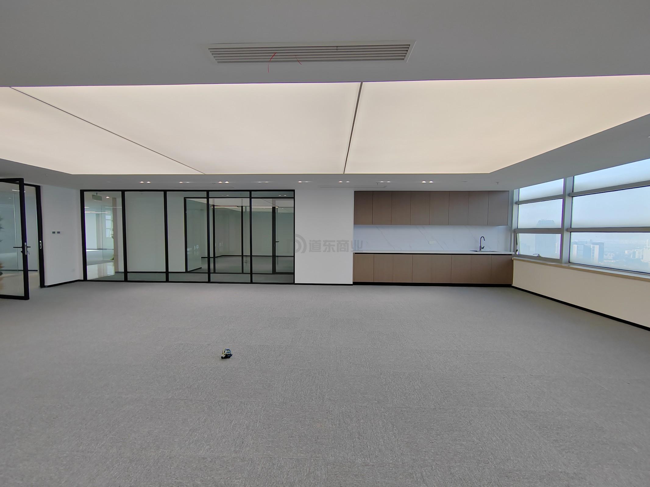 润华国际大厦面积1300平