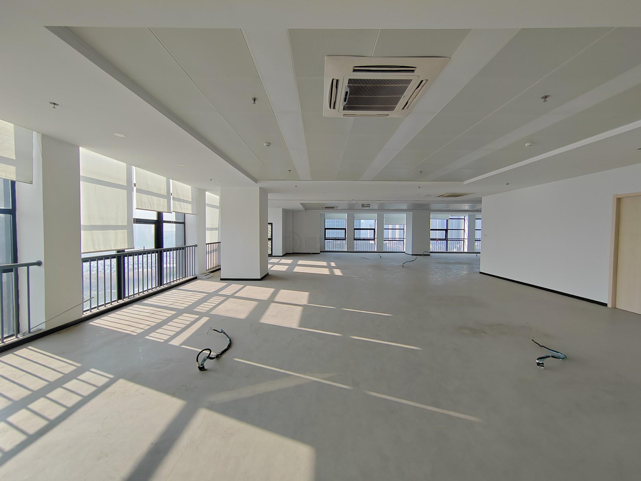 国慧商务广场面积1600平