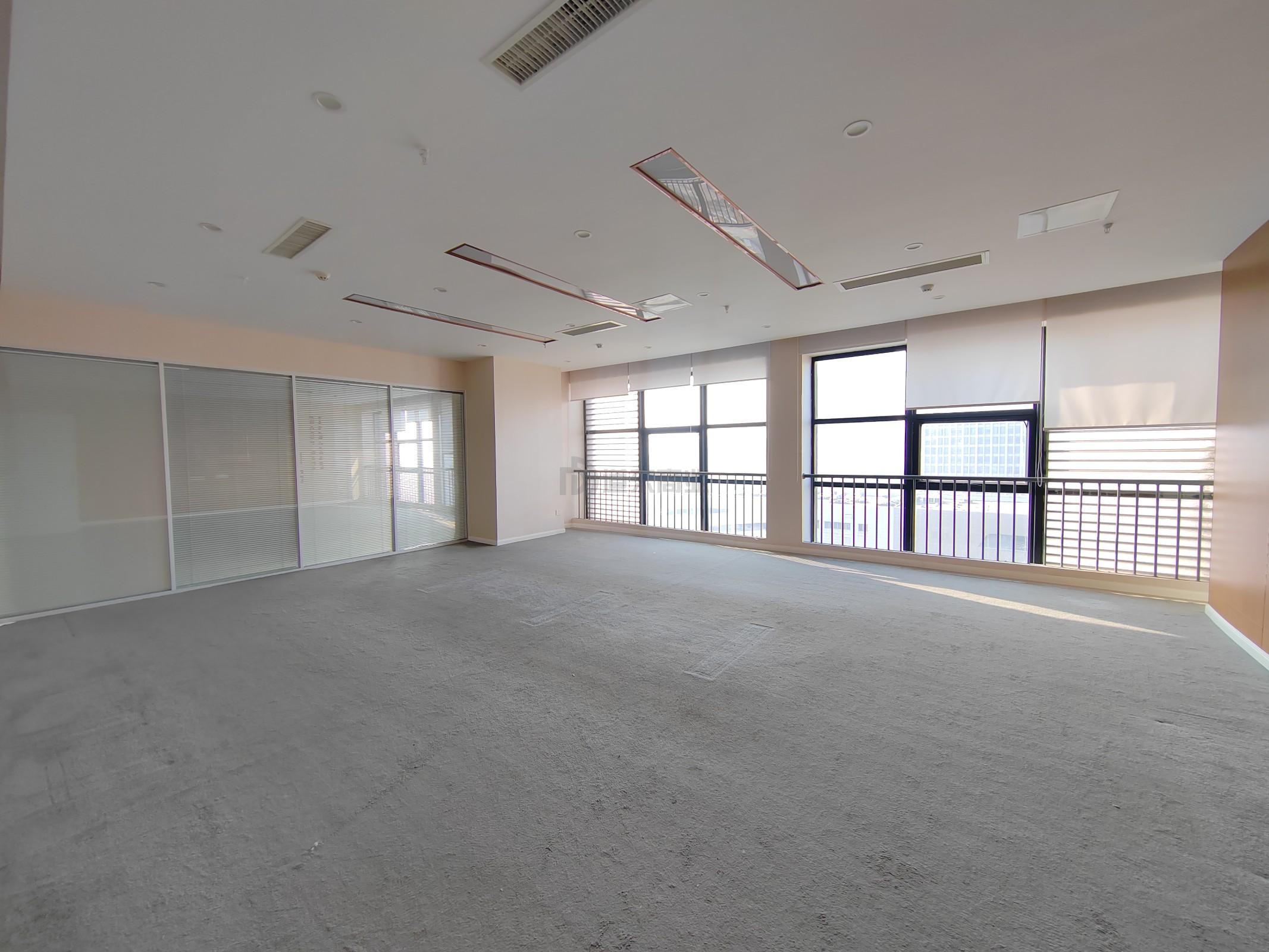 国慧商务广场面积1600平