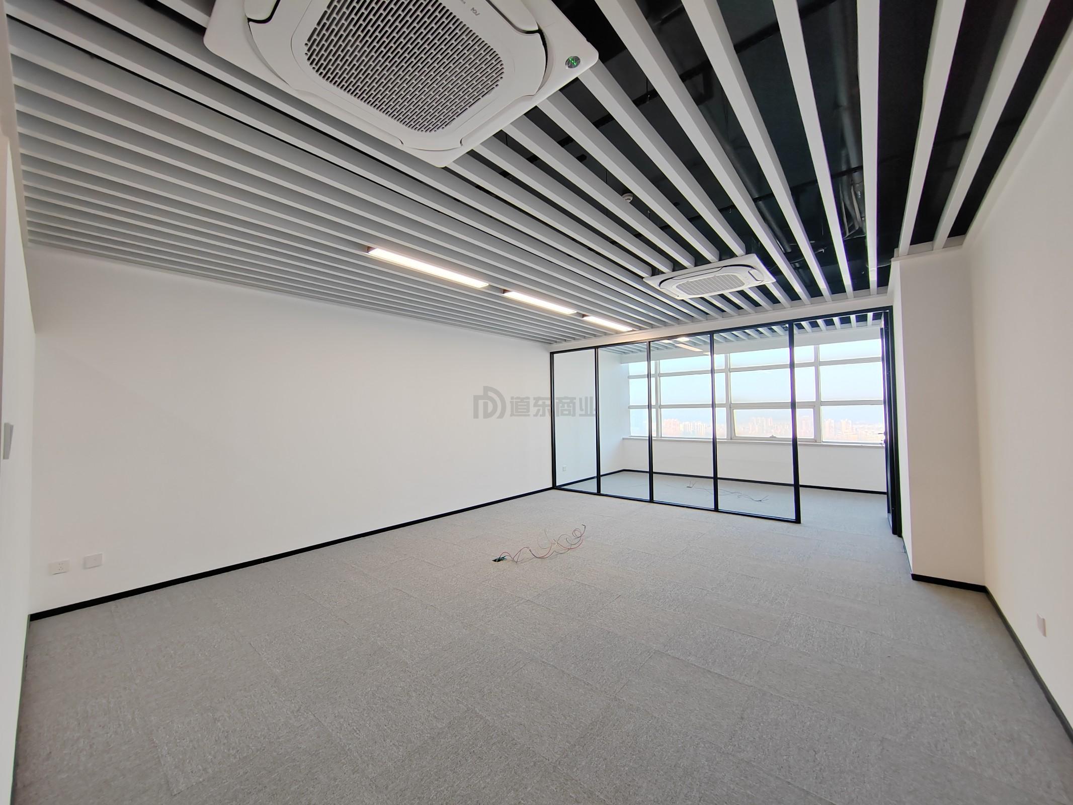 润华国际大厦面积139平