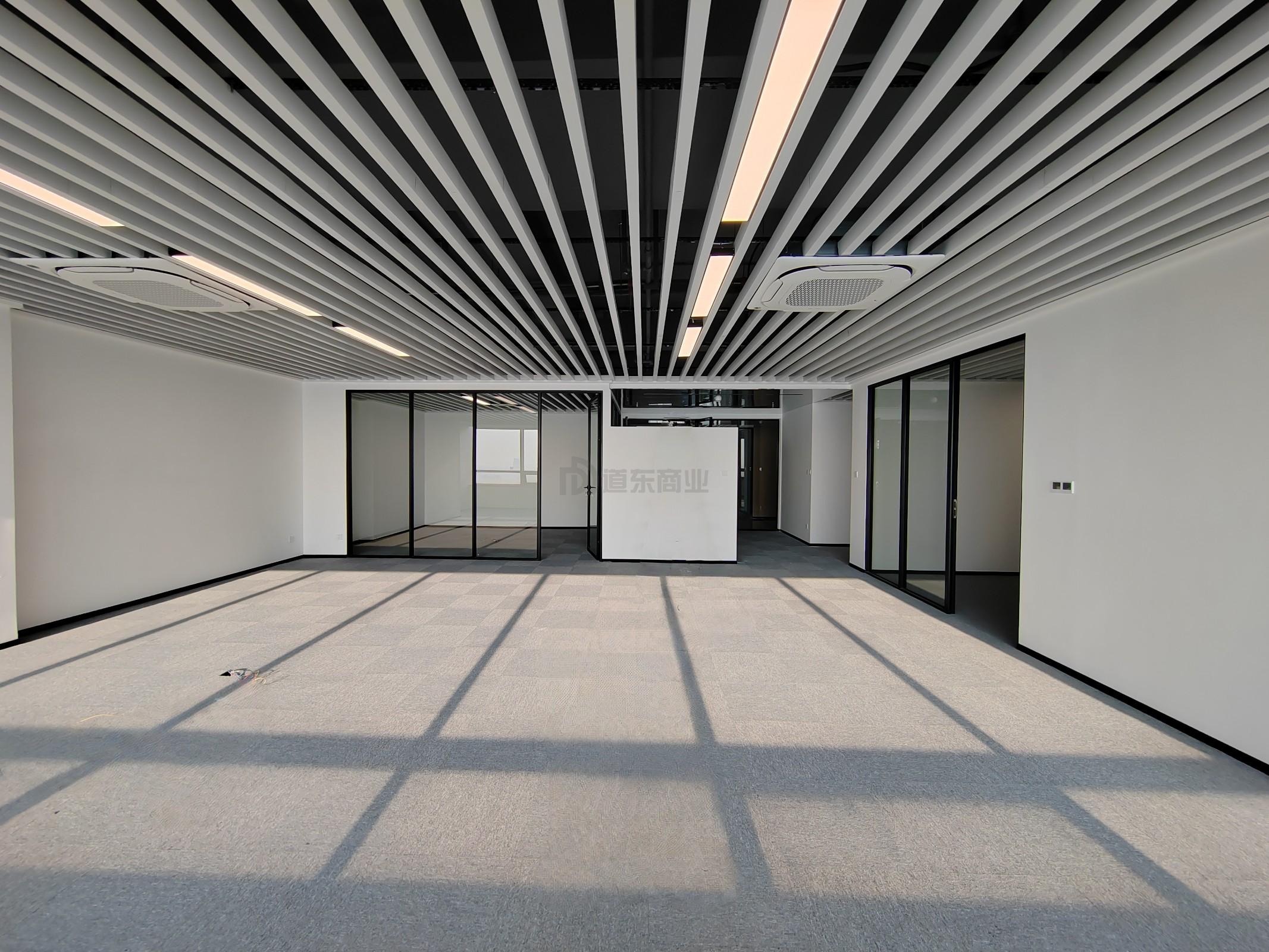 润华国际大厦面积280平