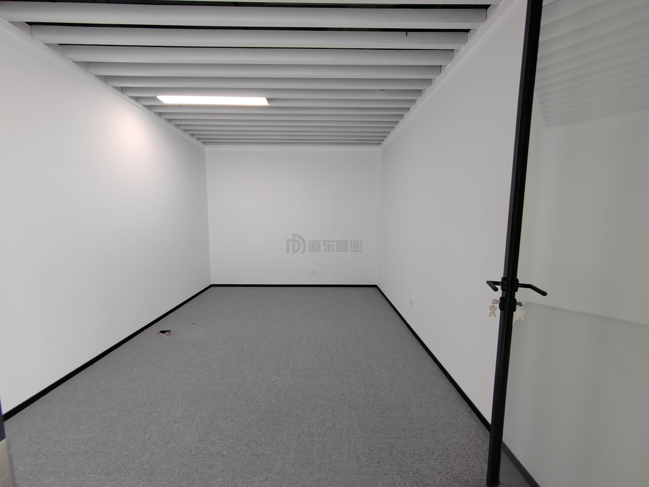 润华国际大厦面积280平