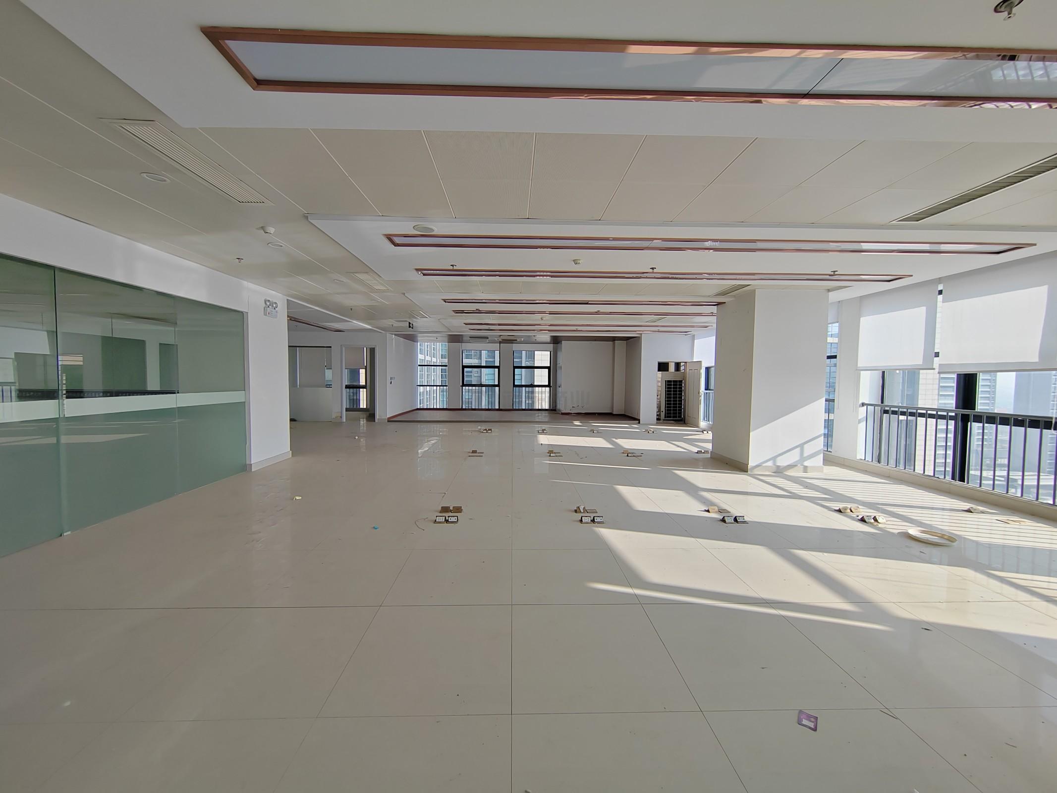 国慧商务广场面积1600平