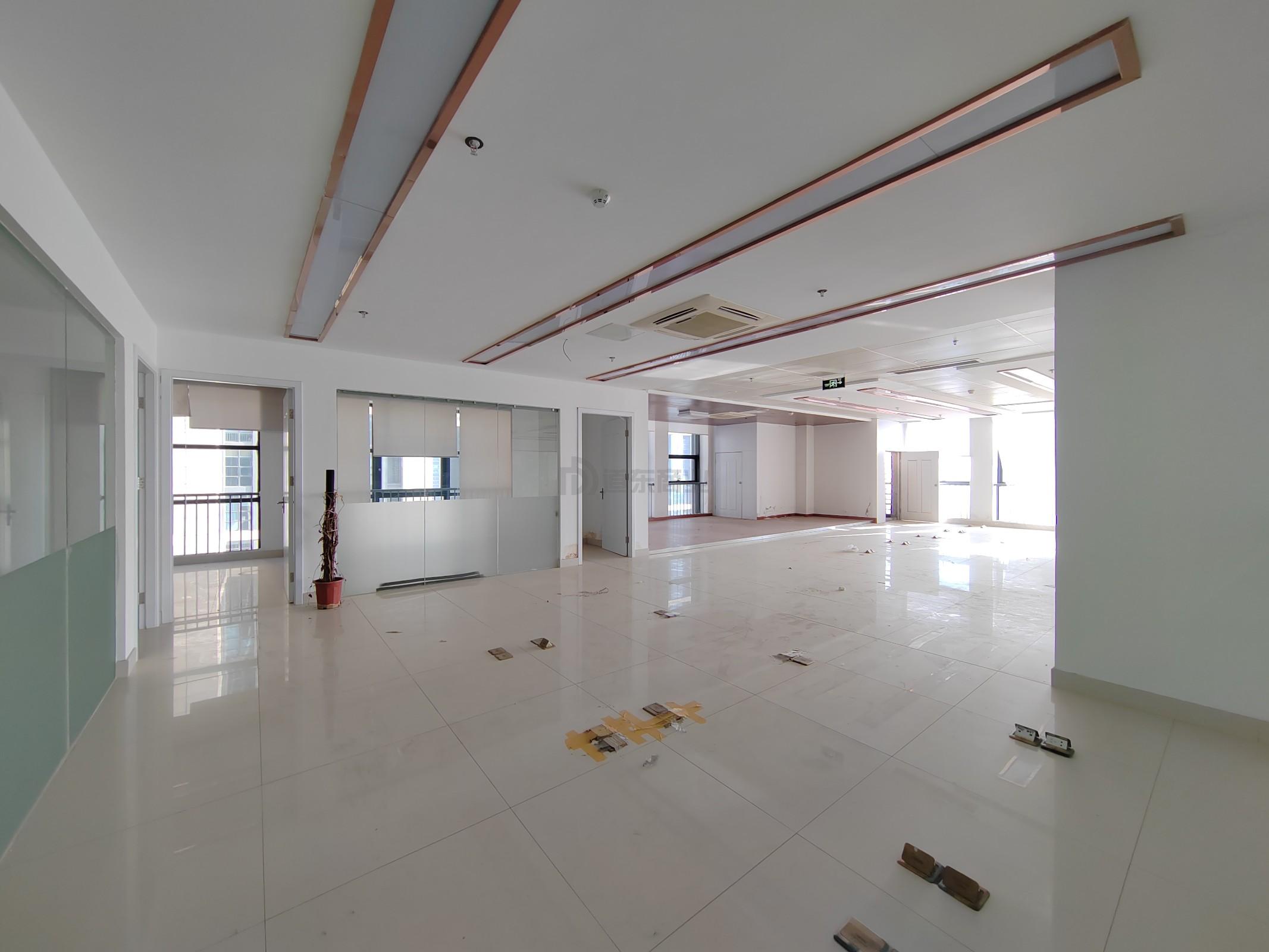 国慧商务广场面积1600平