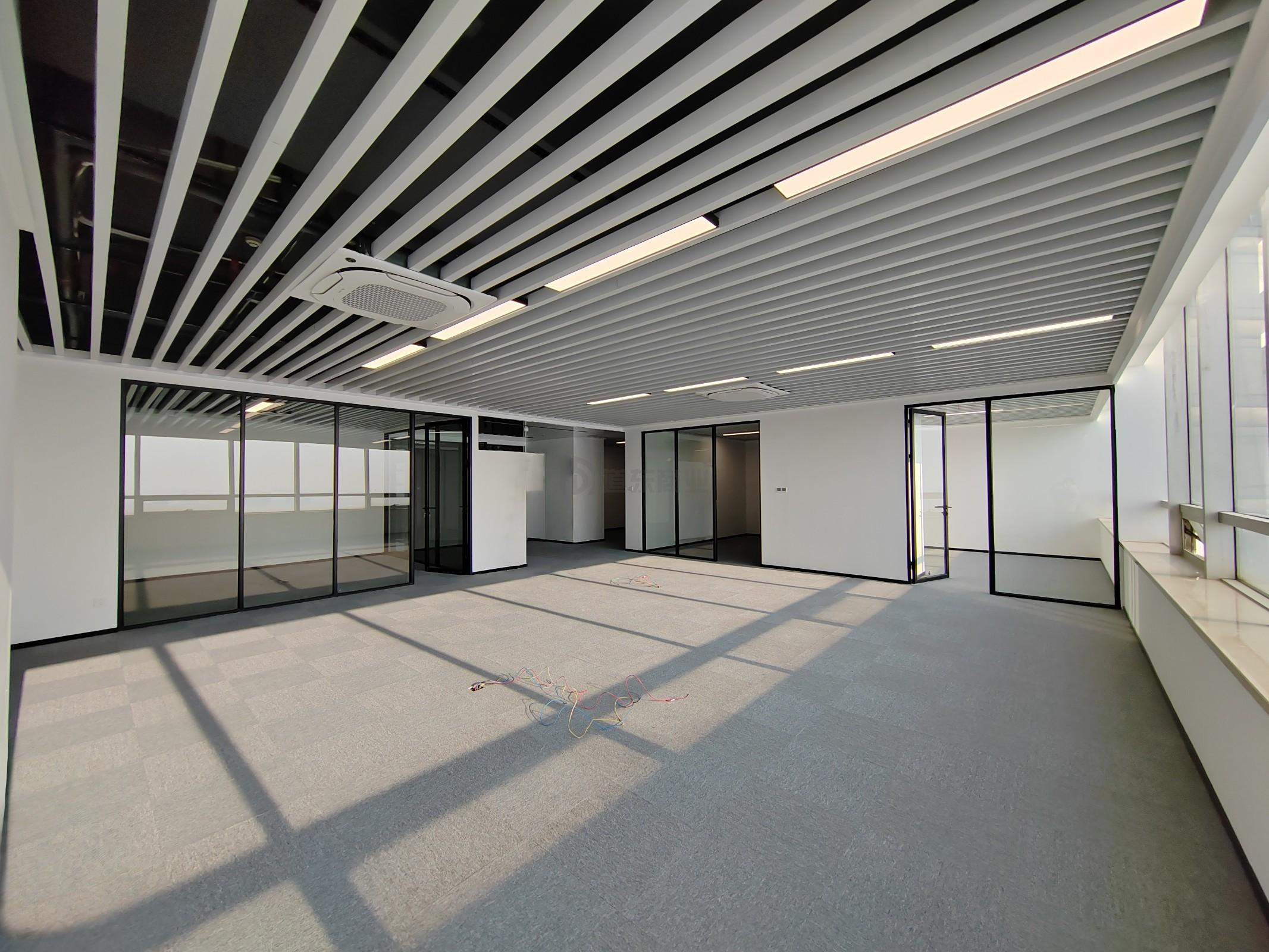 润华国际大厦面积280平