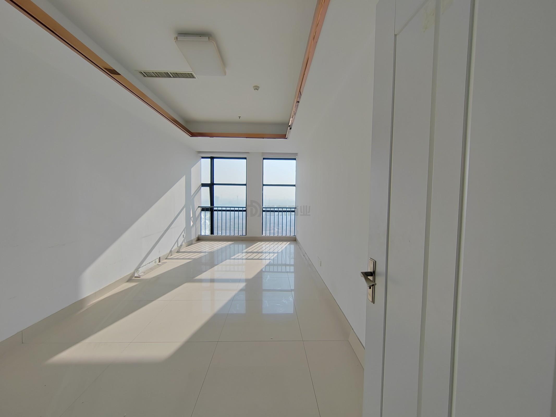 国慧商务广场面积1600平