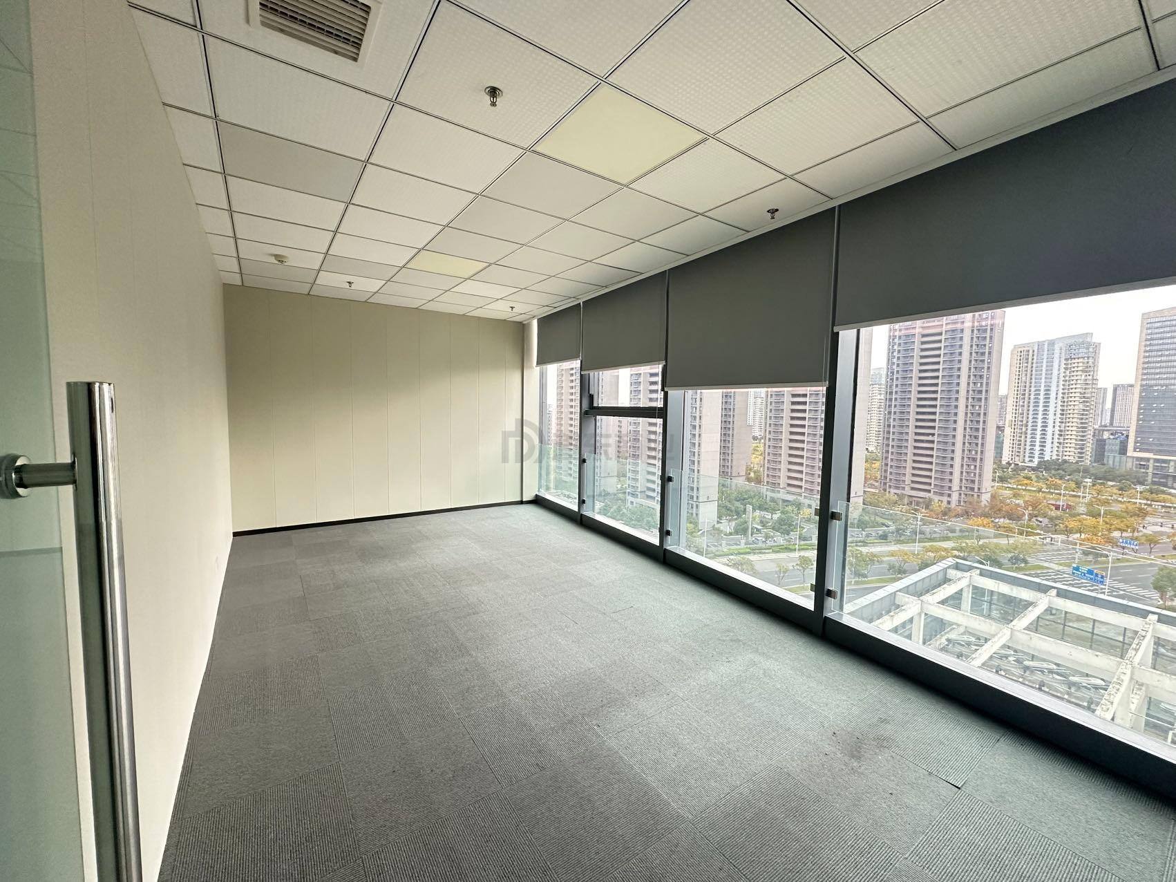 云马创新中心面积272平