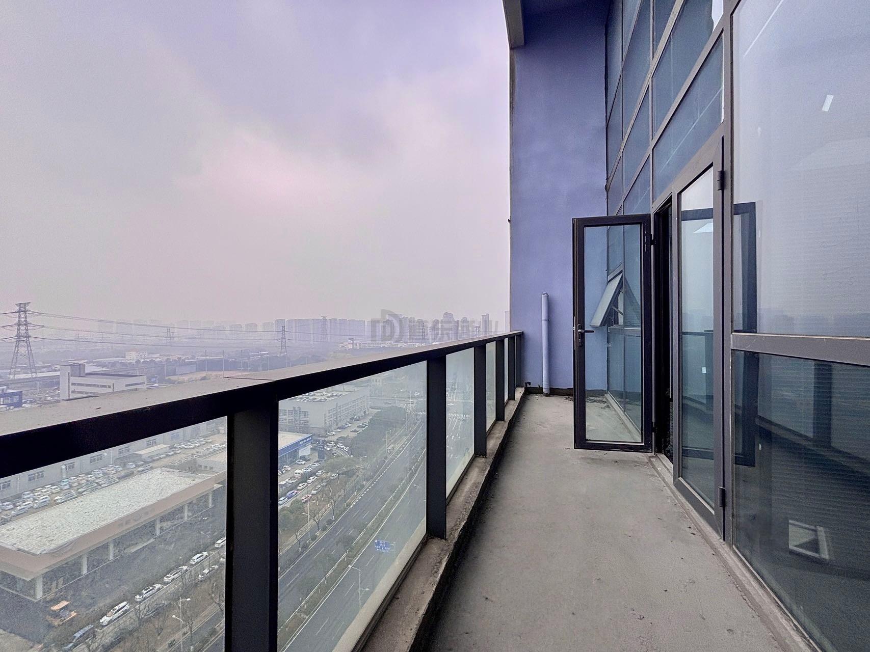 南山车联网小镇面积155平