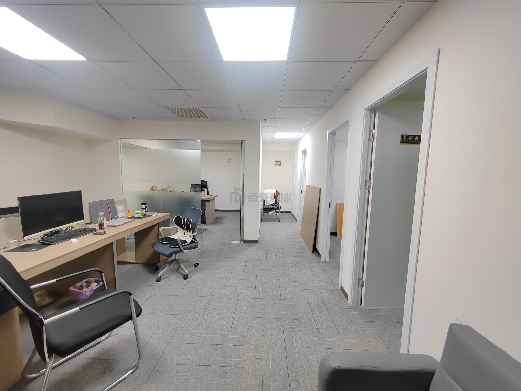 佳润大厦面积114平