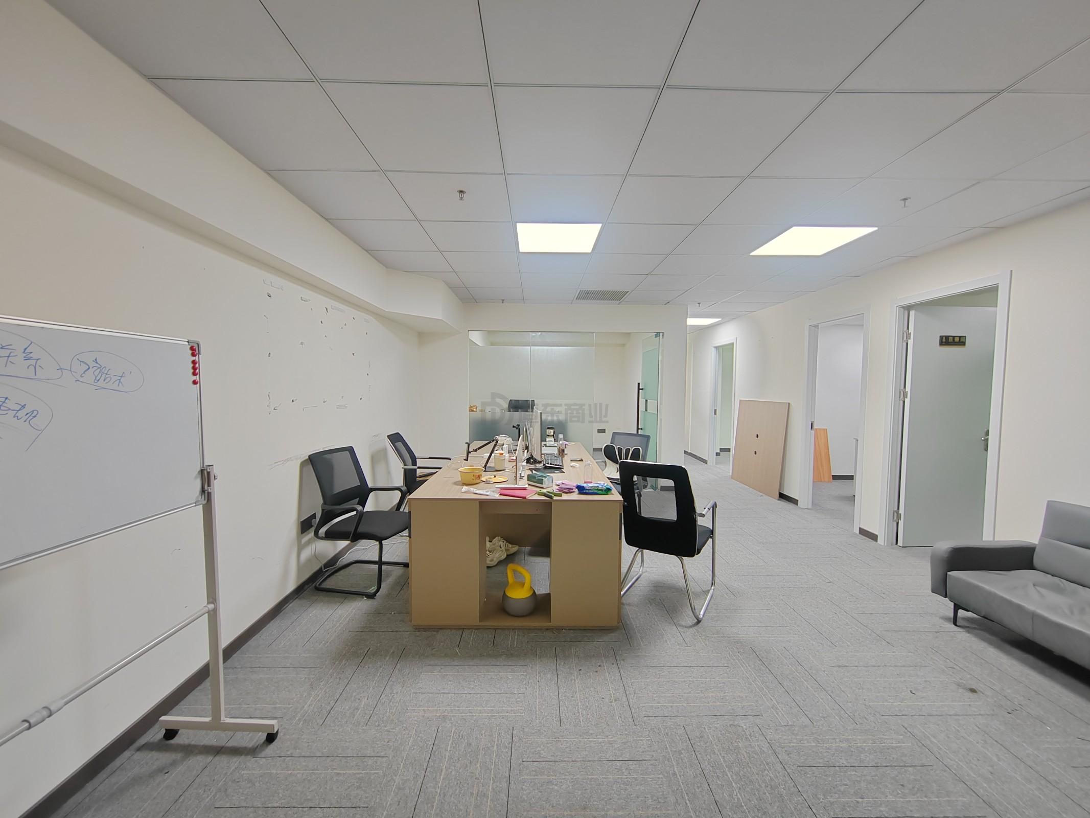 佳润大厦面积114平