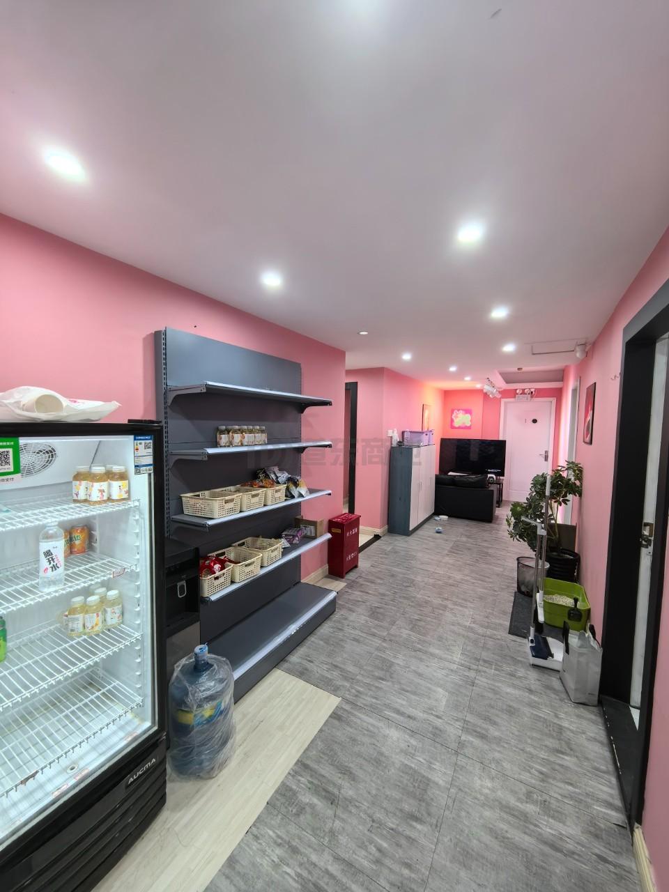 天安大厦面积190平