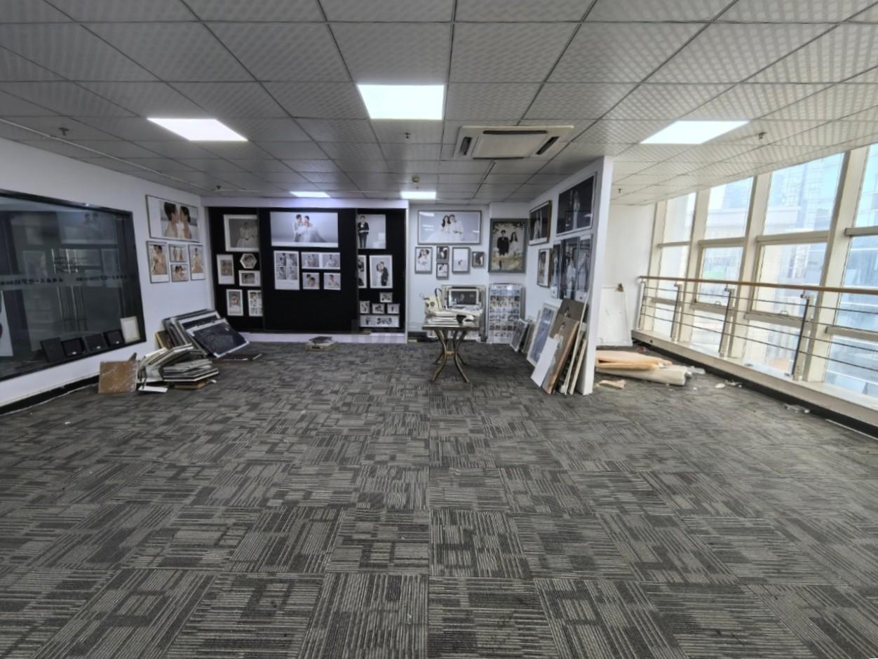 交银大厦面积115平