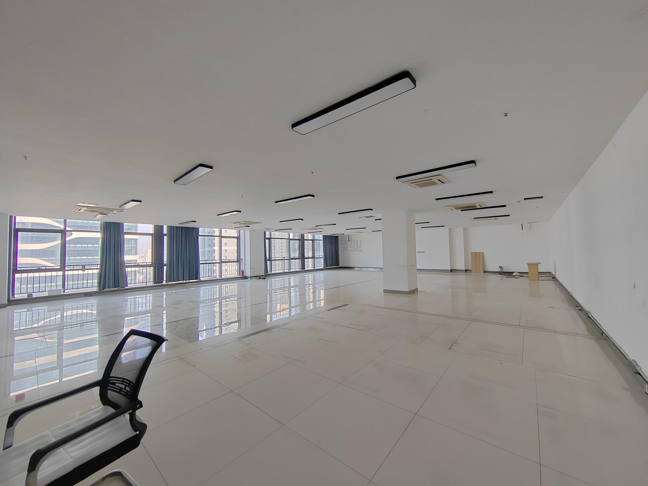 金源国际面积955平