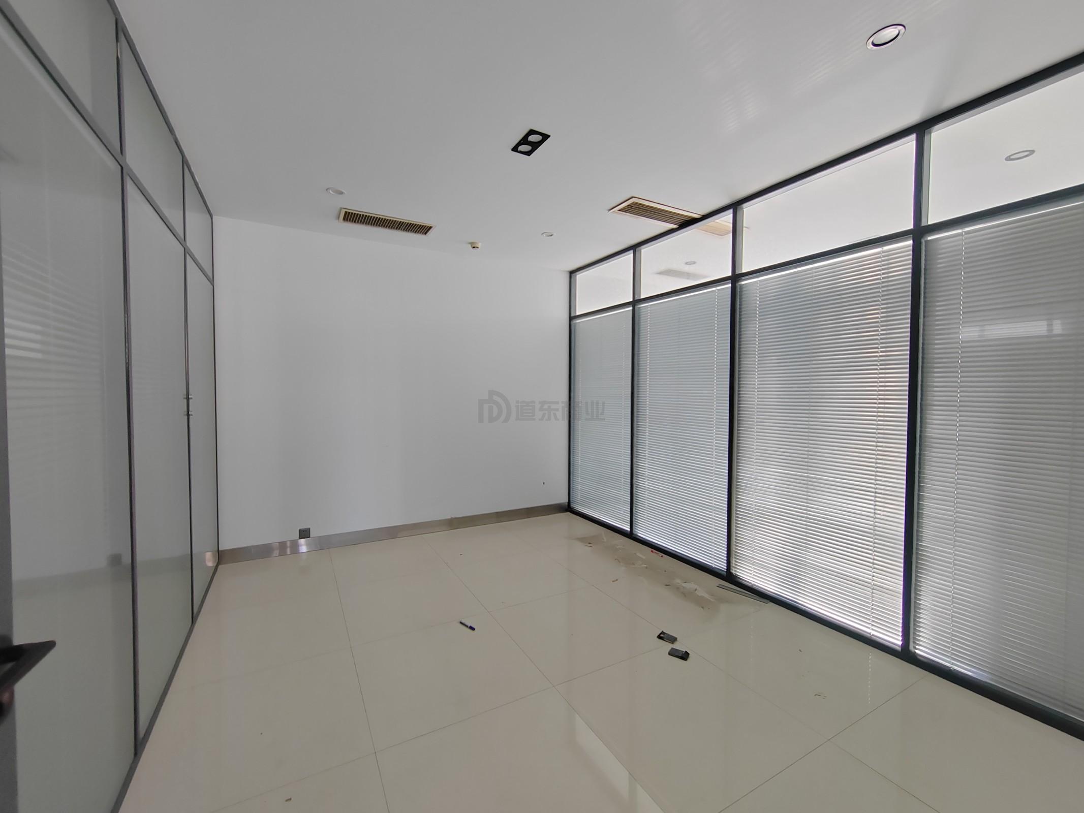 金源国际面积955平