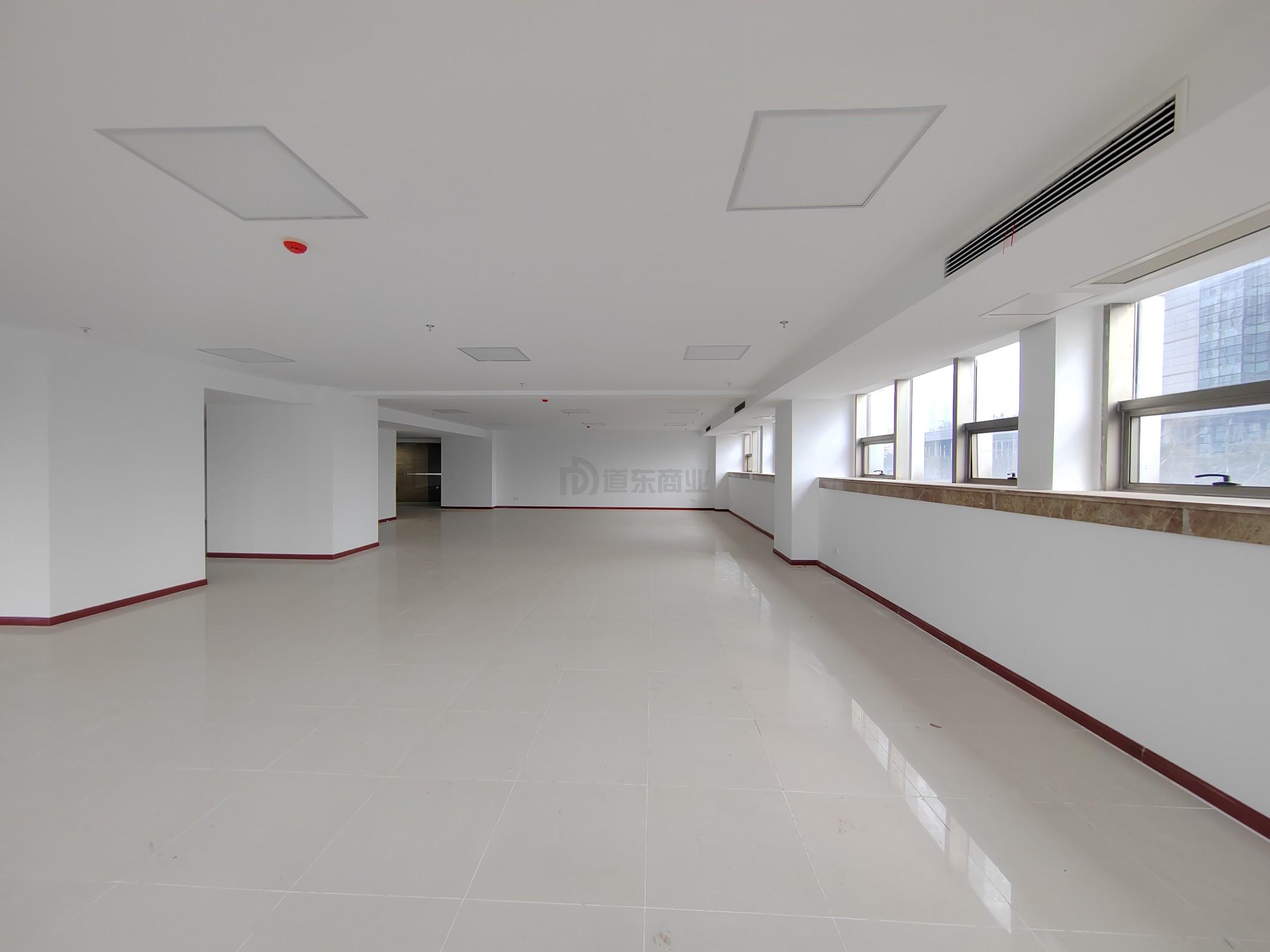 时代国际面积400平