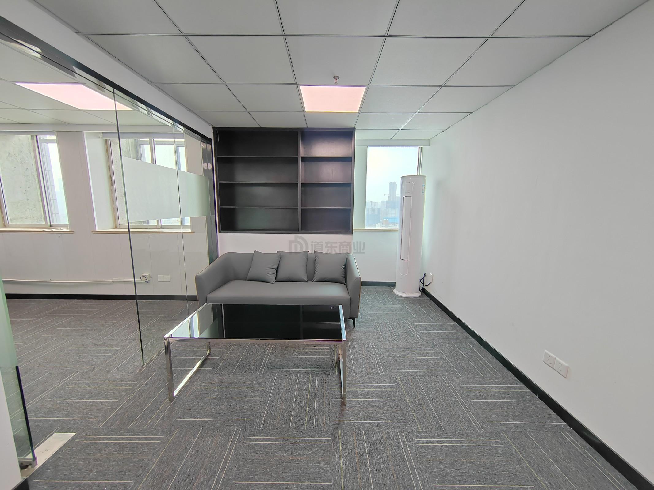 时代中心大厦面积65平