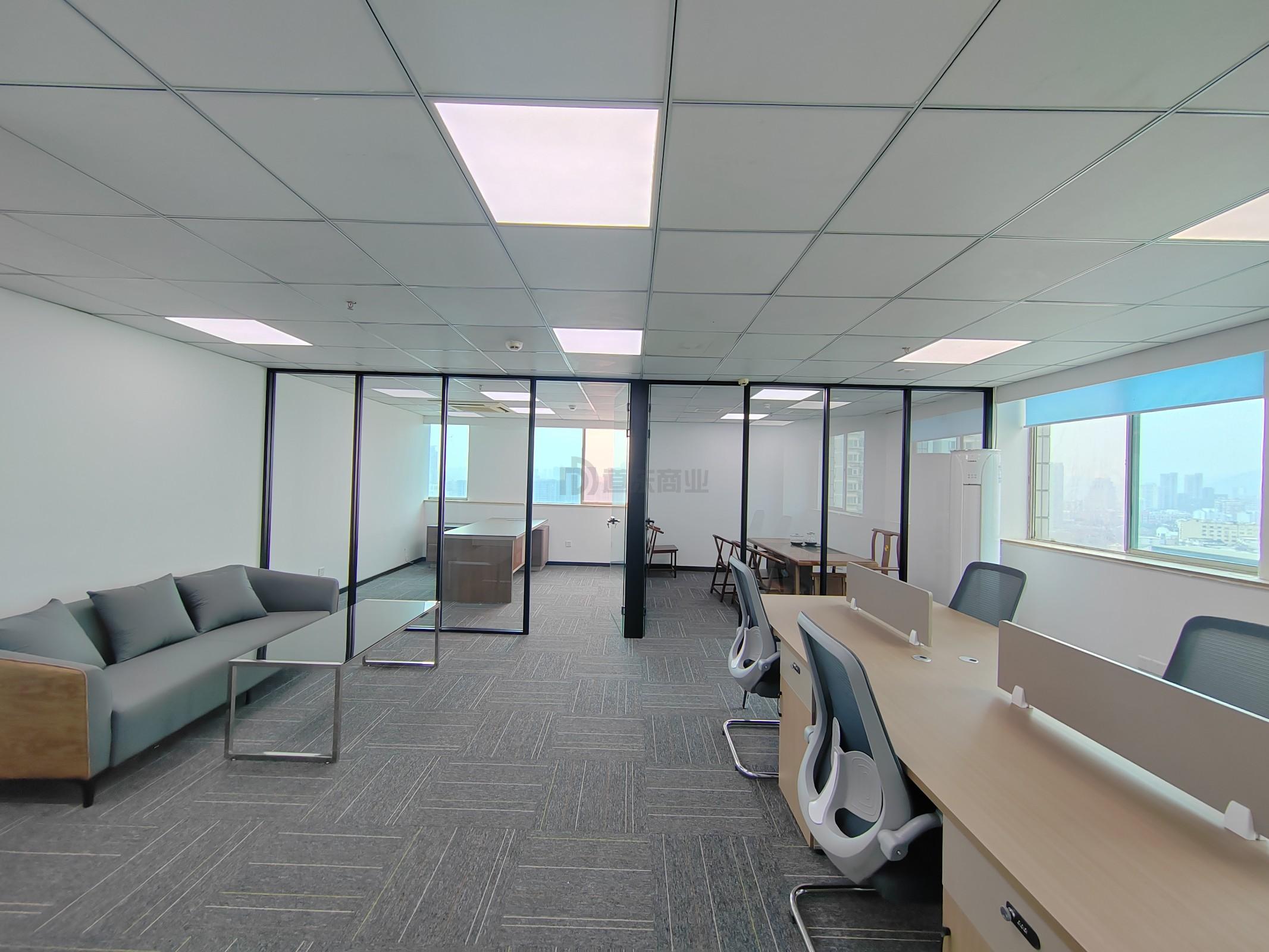 时代中心大厦面积115平