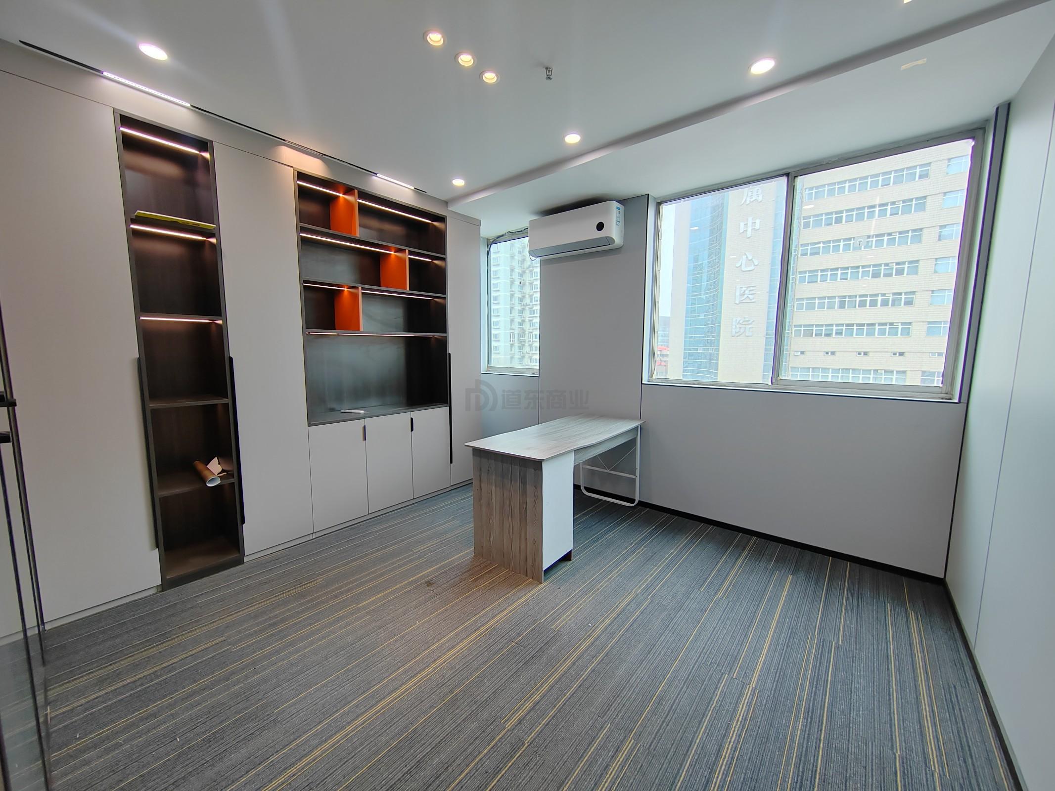 时代中心大厦面积120平