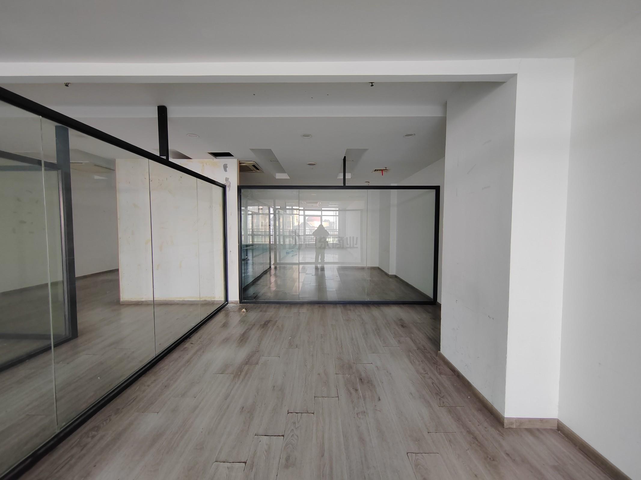 金源国际面积200平