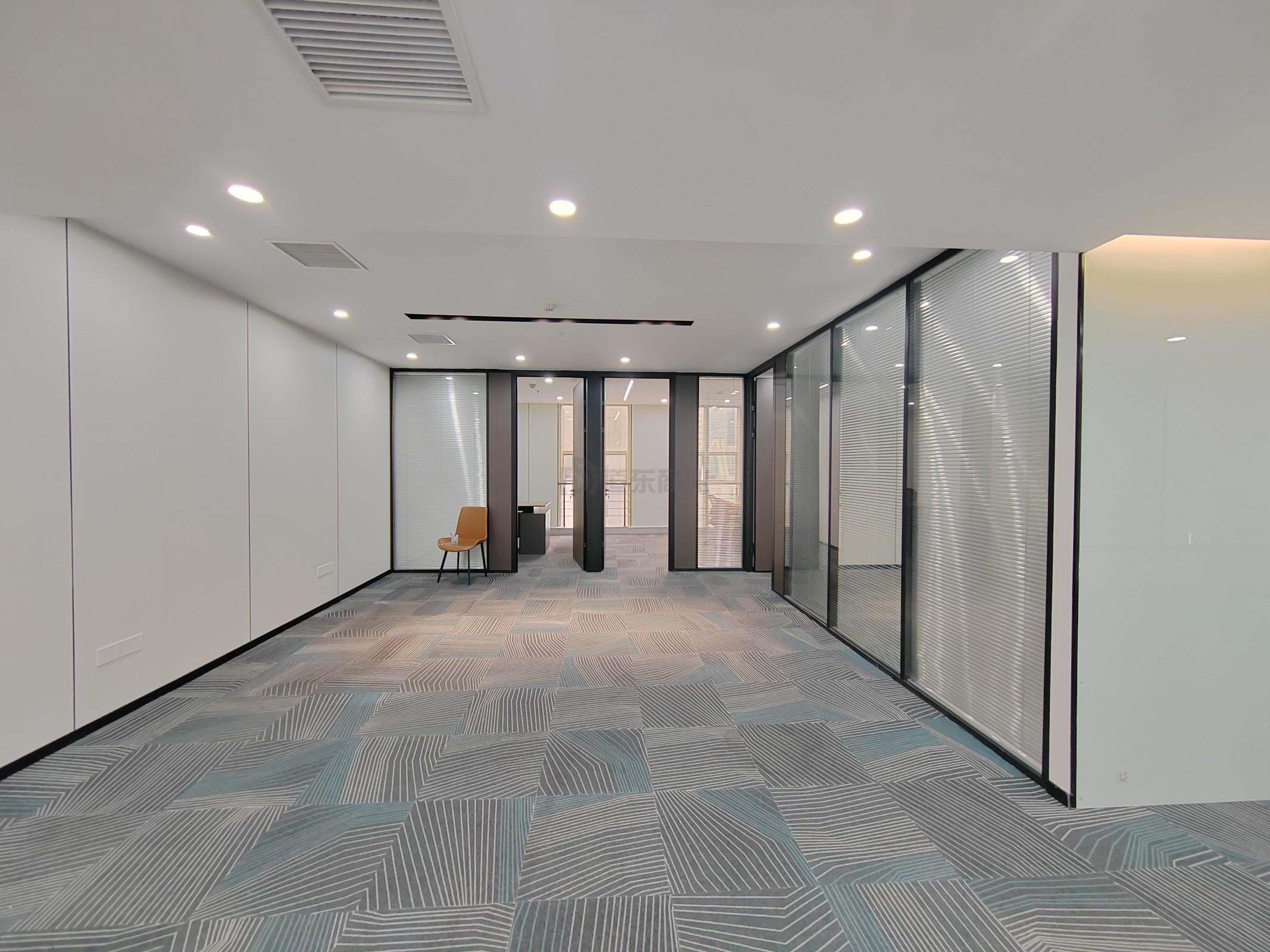 大东方广场面积170平