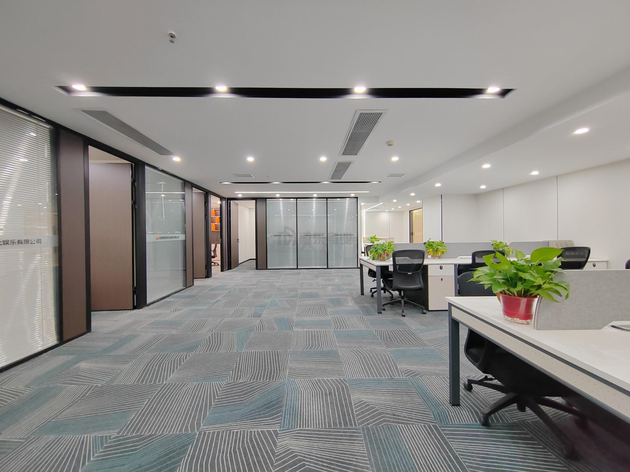 大东方广场面积270平