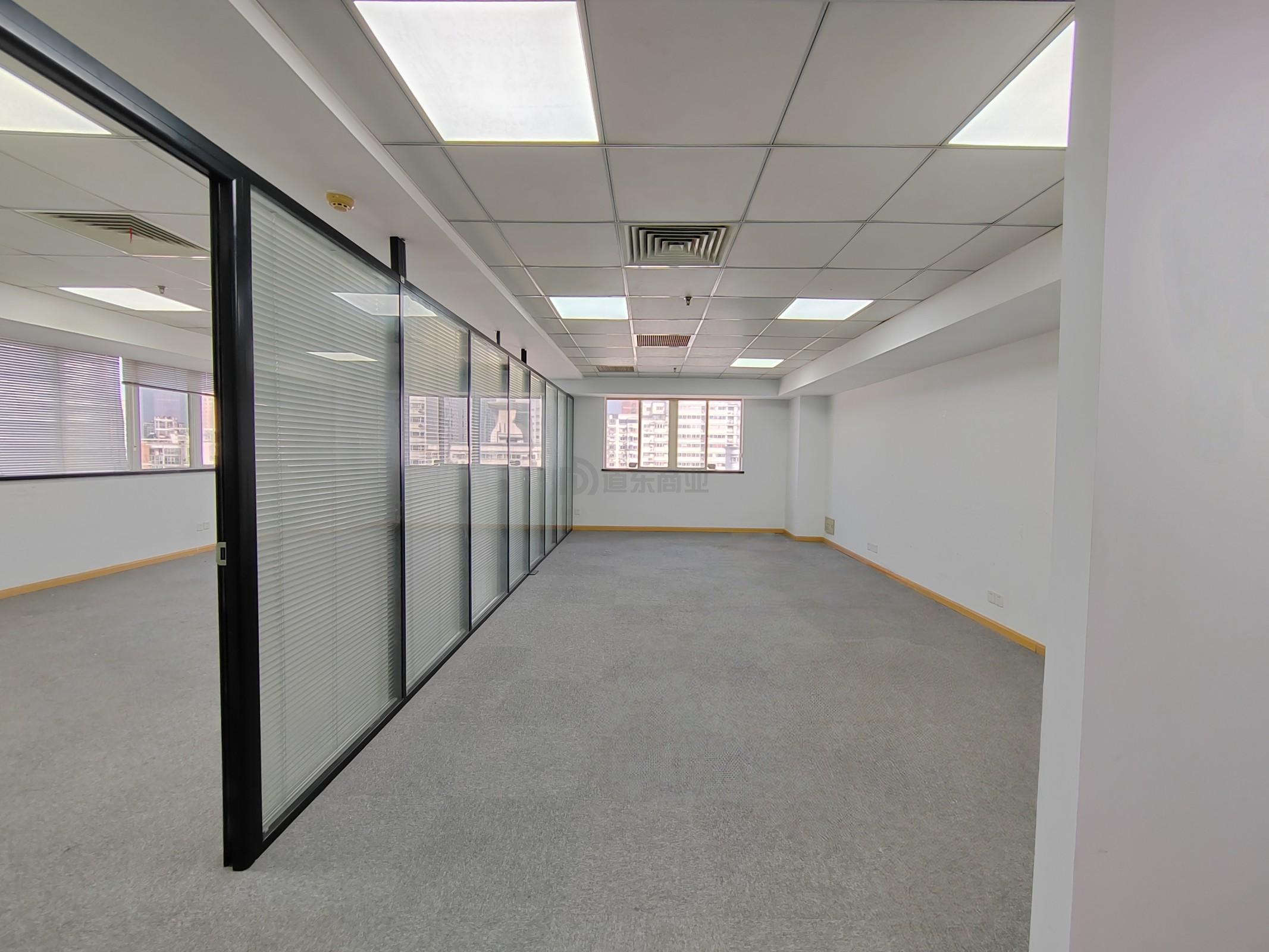 大东方广场面积127平